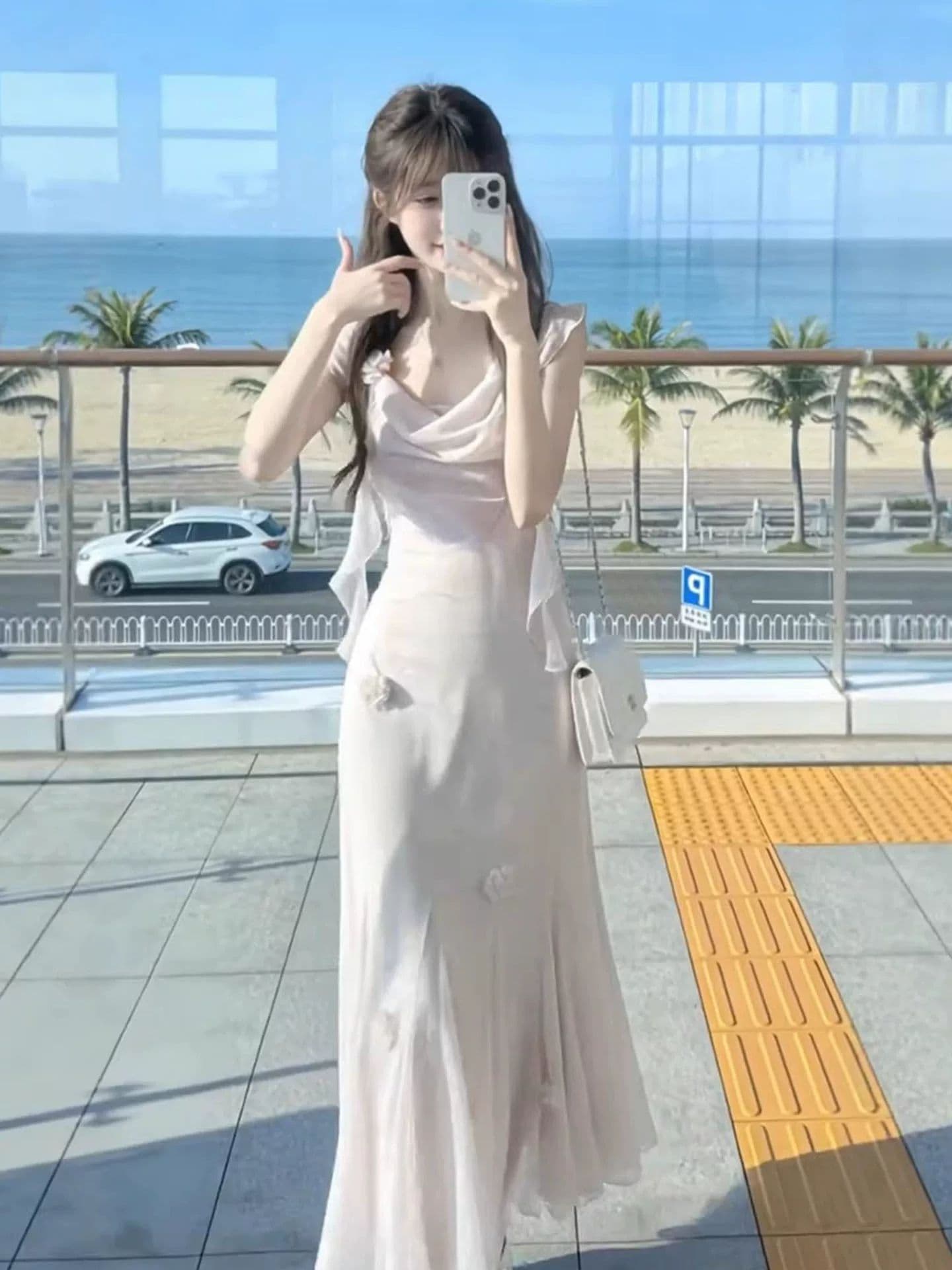 부드러운 바람 품격 슈퍼 요정 흔들다 칼라 슬립 드레스 2026 여름 새로운 우아함 아름다운 허리 수축 롱 스커트 여성 의류 이미지 2
