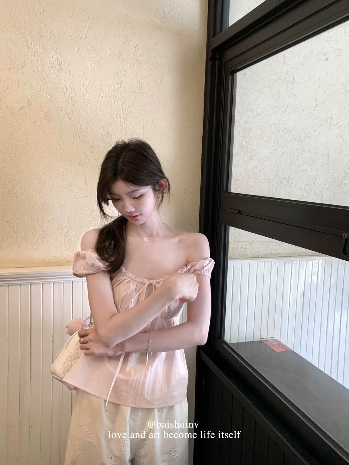 프랑스식 미니멀리즘 부드러운 바람 패치워크 디자인 센스 작은 대중 오프숄더 고급 센스 여름 새로운 맨위 여성 상세 이미지 16