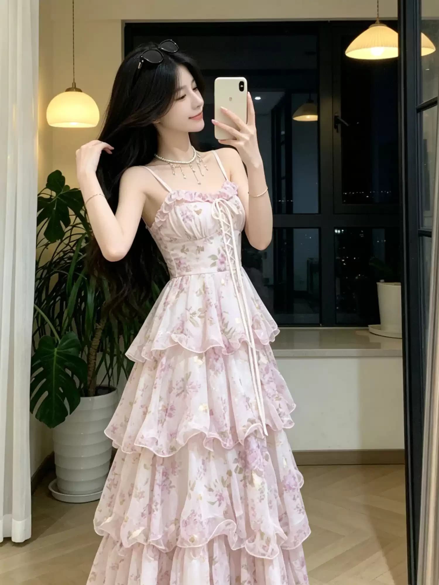 고급 휴가 바람 수달 얕은 꿈 여름 새로운 프랑스식 꽃무늬 슬립 드레스 프린트 스트랩 허리 수축 다중 레이어 롱 스커트 이미지 3