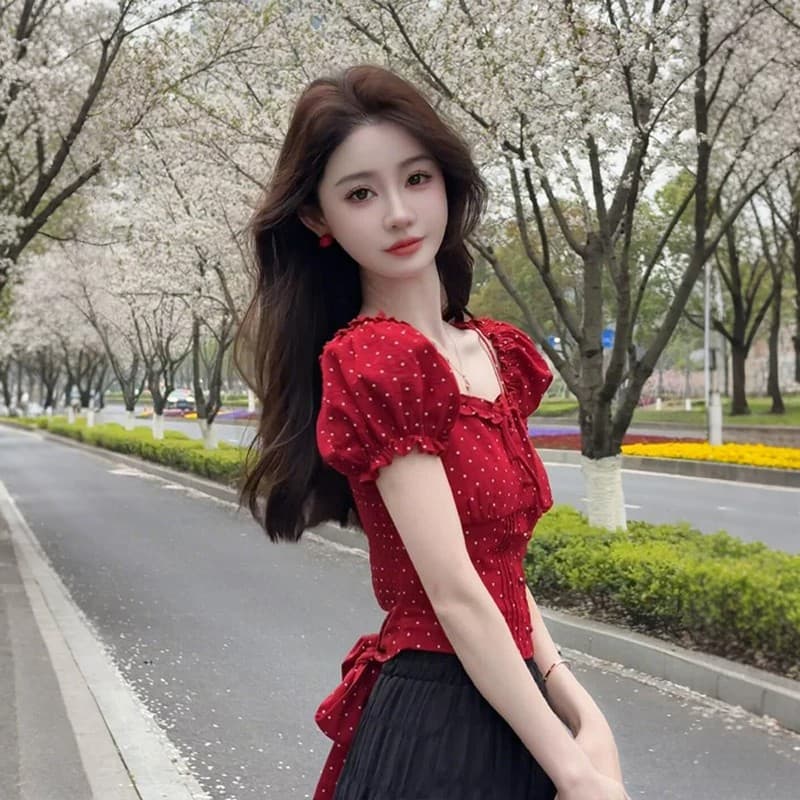 빨간색 도트 무늬 광장 칼라 버블 반팔 티셔츠 여성 여름 아름다운 순수한 욕망 달콤한 매운맛 바람 쇼트 스타일 몸매 가꾸기 작은 셔츠 맨위 이미지 2