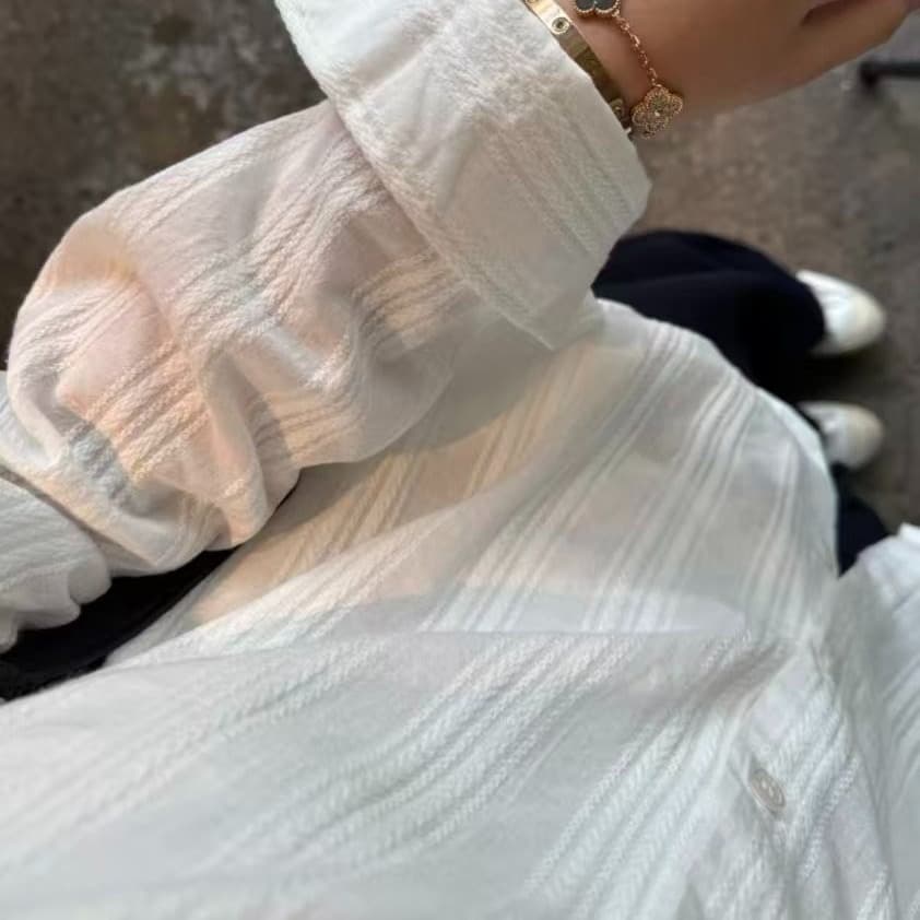봄 출퇴근 바람 화이트 자카드 긴팔 여성 셔츠 루즈핏 고급 센스 자외선 차단 셔츠 단색 맨위 이미지 4