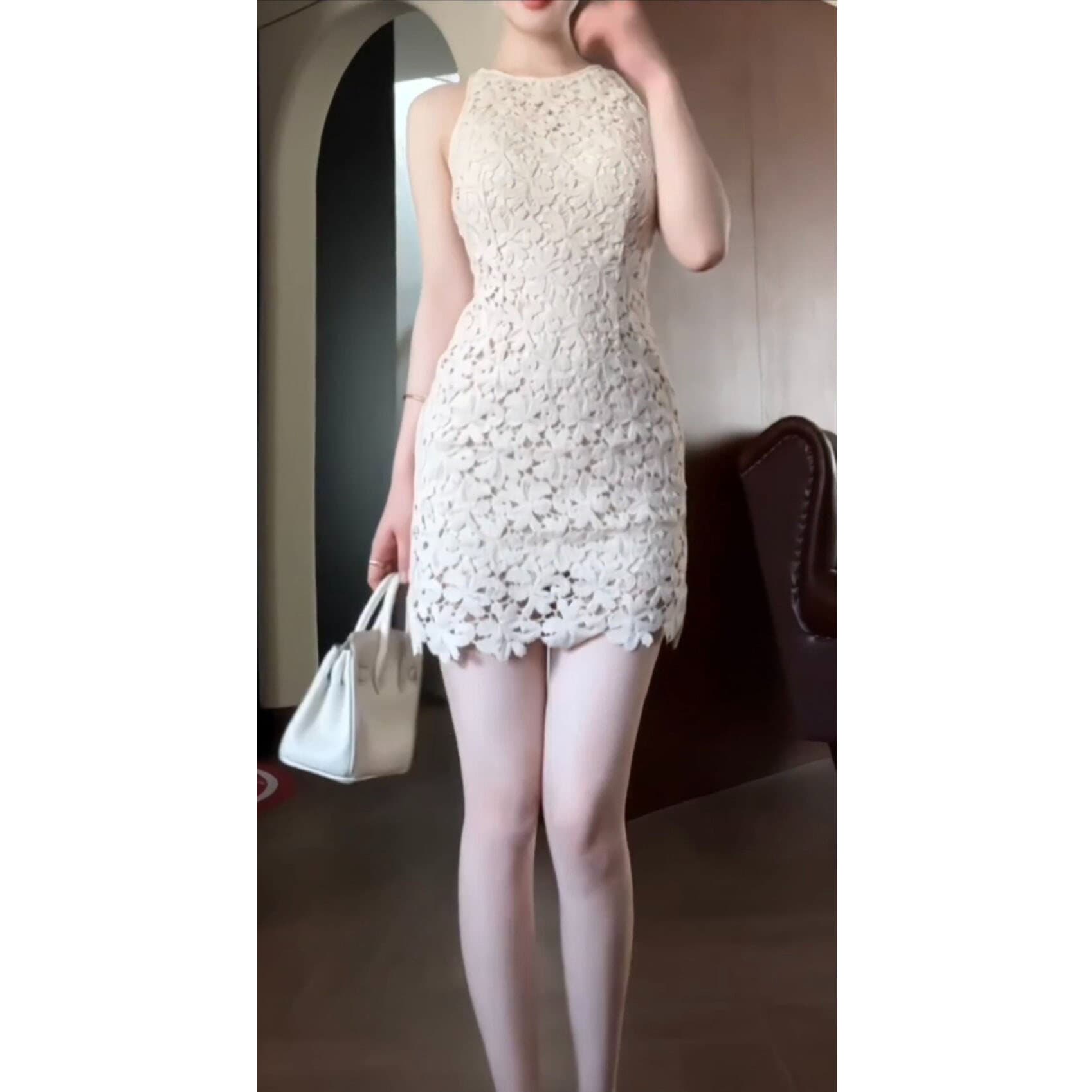 신제품 부드러운 바람 홀로우 아웃 레이스 민소매 라운드 넥 여성 드레스 2026 여름 몸매 가꾸기 슬림해 보이는 타이트 스커트 짧은 치마 상세 이미지 6