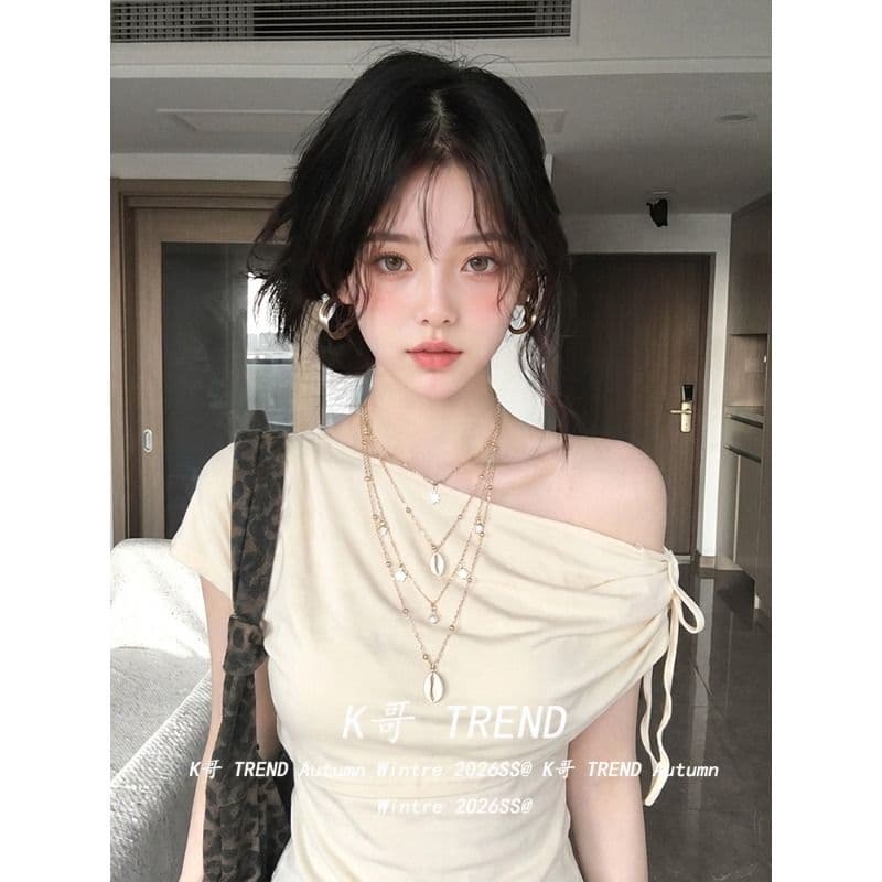 원본 것 페이크 레이어드 비스듬한 어깨 스트랩 반팔 티셔츠 여성 여름 디자인 센스 오프숄더 몸매 가꾸기 맨위 이미지 4