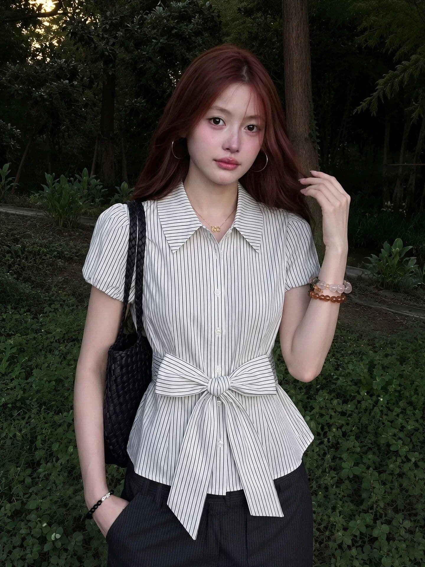 한 부서 미니멀리즘 스트라이프 여성 셔츠 2026 여름 새로운 디자인 슈퍼 잘 생긴 폴로 칼라 반팔 허리 수축 레이스업 맨위 상세 이미지 3