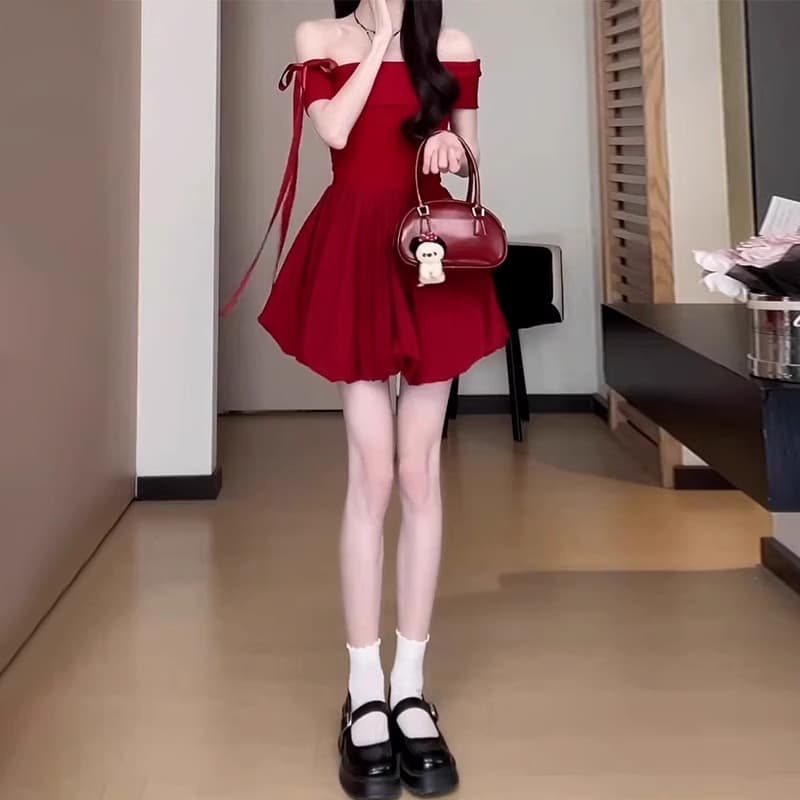 프랑스식 오프숄더 드레스 아이들 여름 2026 새로운 올해 인기 폭발 아름다운 퍼프 꽃밭 미니 스커트 이미지 2