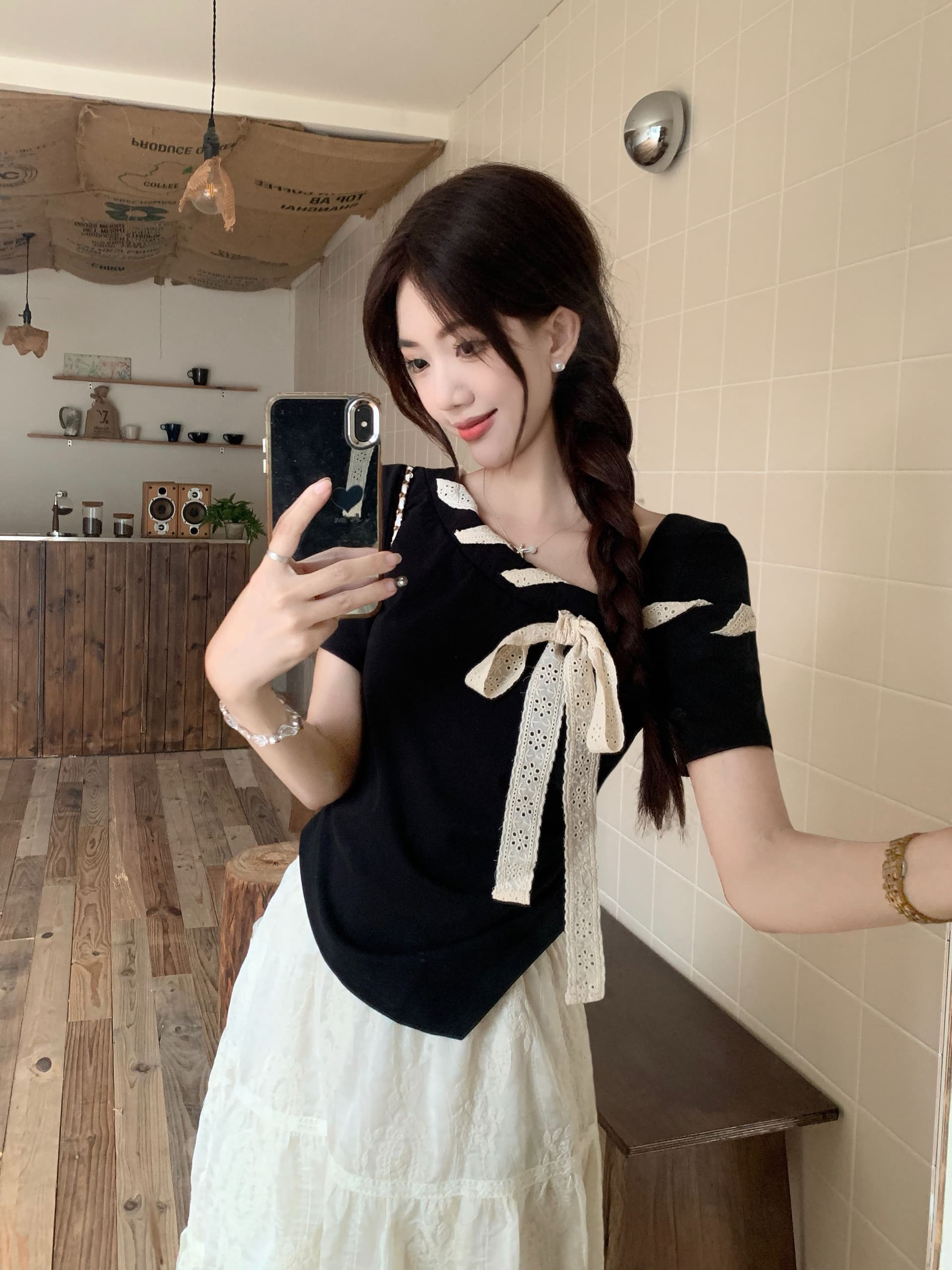 ins 한국 스타일 외국 가스 미니멀리즘 슬림해 보이는 다용도 반팔 비스듬한 칼라 Chic 스트랩 배색 나비 매듭 티셔츠 맨위 여성 여름 상세 이미지 8