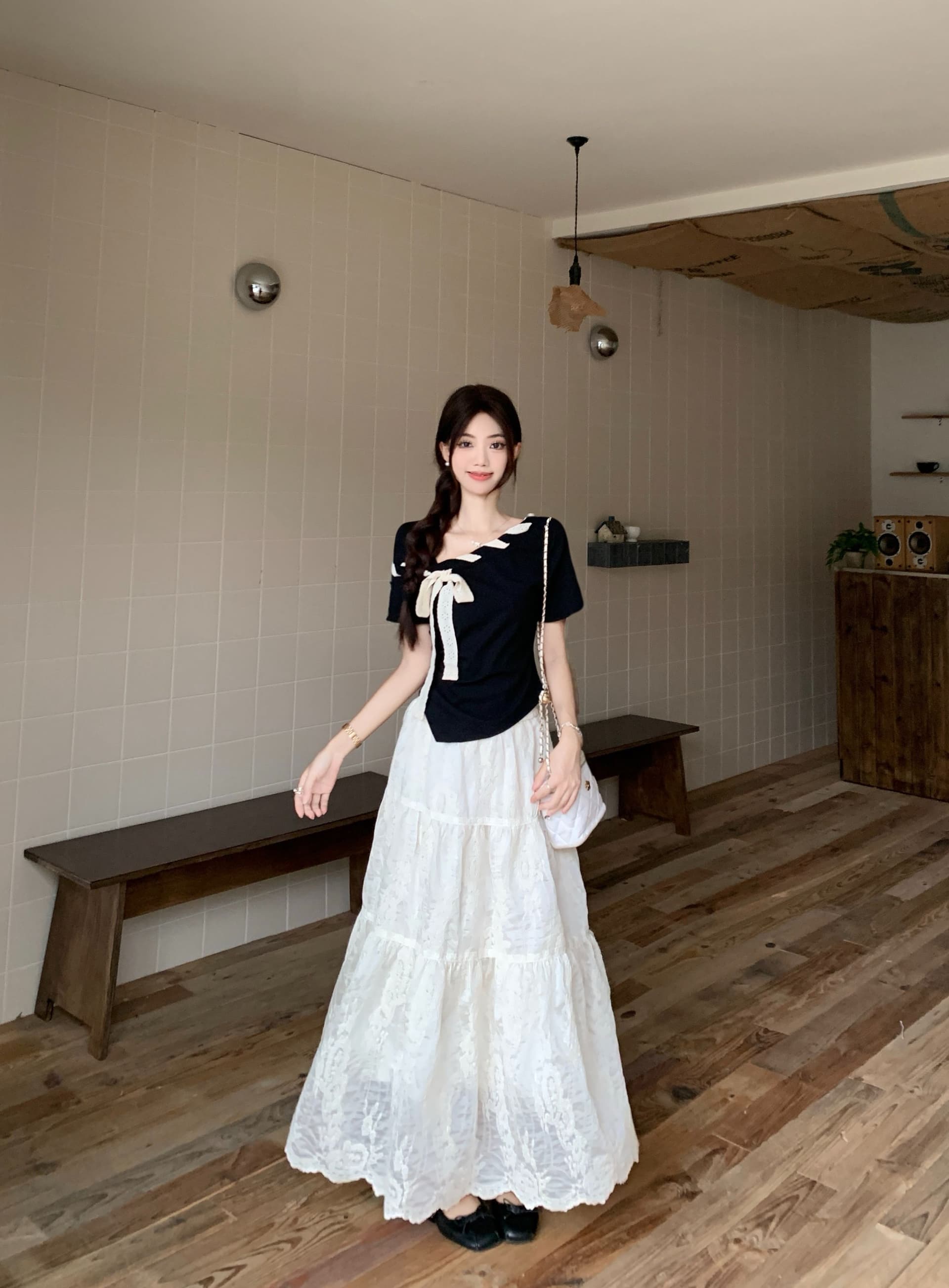 ins 한국 스타일 외국 가스 미니멀리즘 슬림해 보이는 다용도 반팔 비스듬한 칼라 Chic 스트랩 배색 나비 매듭 티셔츠 맨위 여성 여름 상세 이미지 10