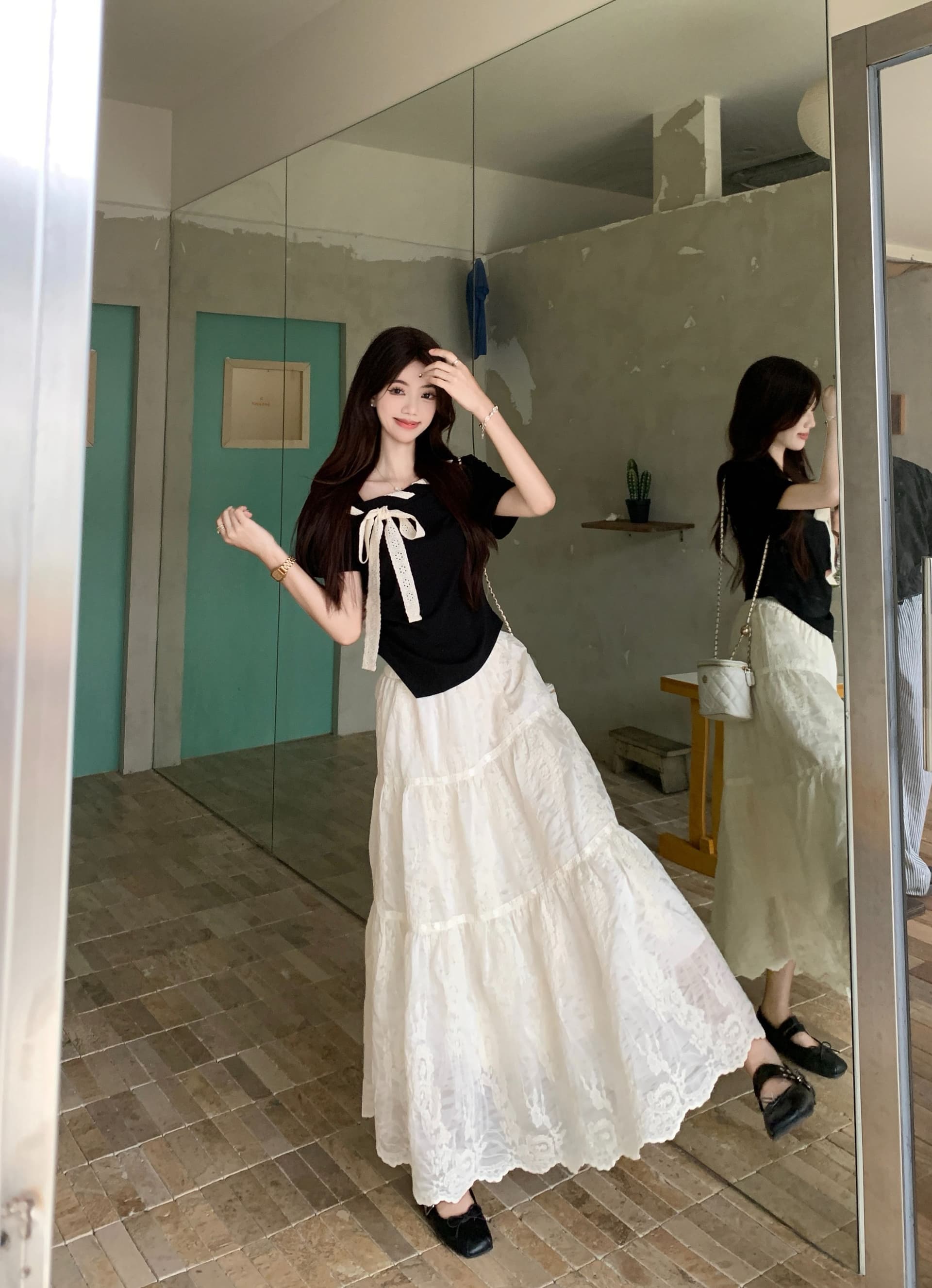 ins 한국 스타일 외국 가스 미니멀리즘 슬림해 보이는 다용도 반팔 비스듬한 칼라 Chic 스트랩 배색 나비 매듭 티셔츠 맨위 여성 여름 상세 이미지 16