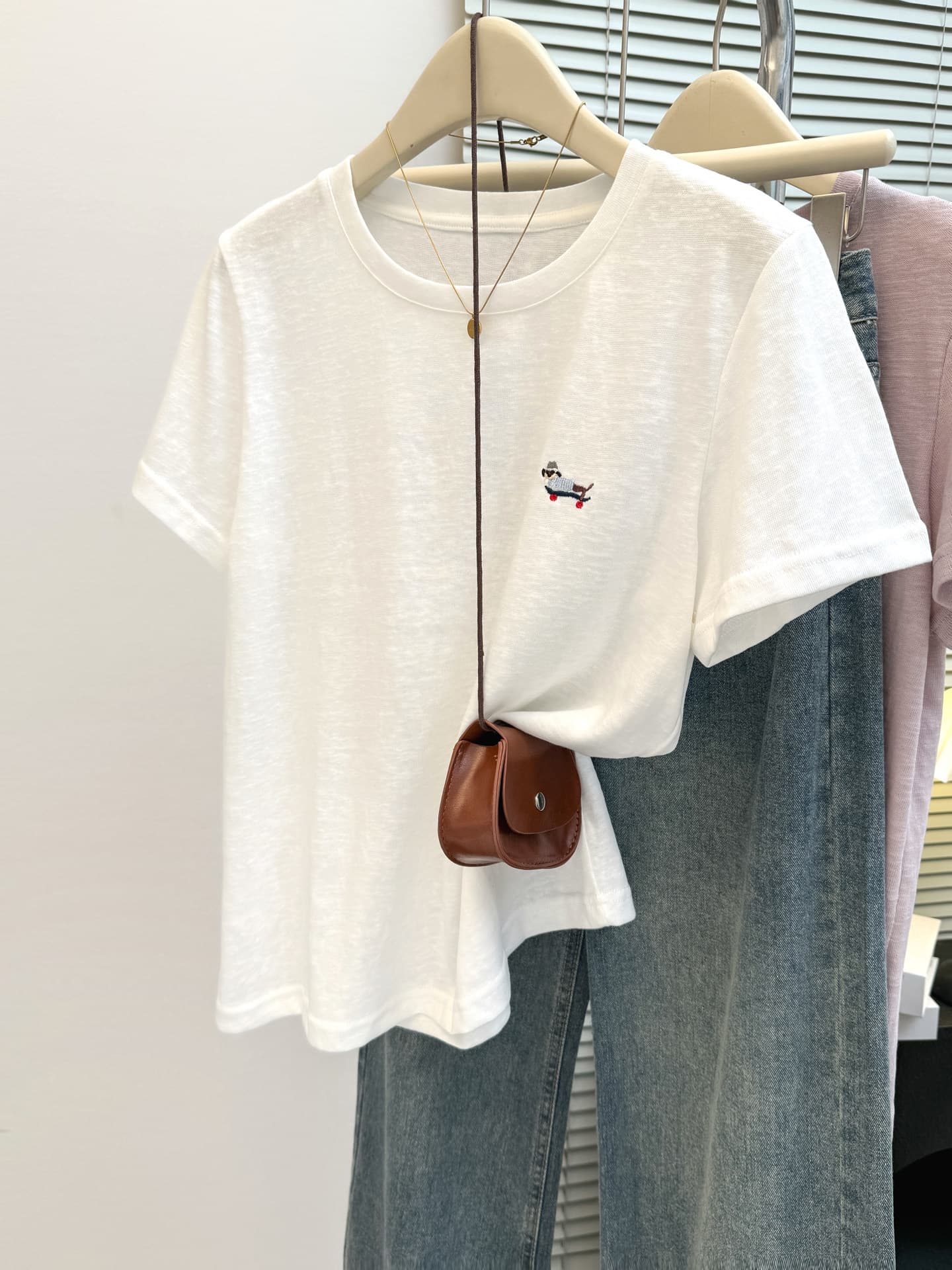 실사 chic 달콤한 매운맛 눈꽃 면 얇은 스타일 반팔 티셔츠 여성 여름 루즈핏 슬림해 보이는 한국 스타일 기본 셔츠 맨위 서비스 상세 이미지 3