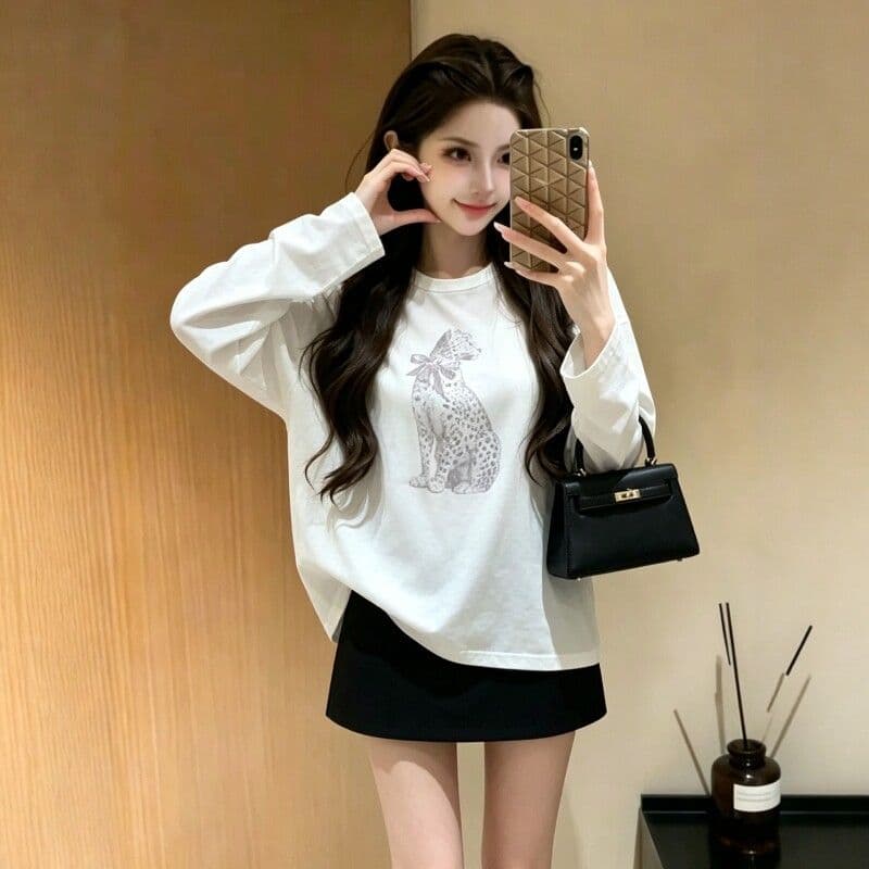 눈꽃 면 2026 년 가을 새로운 한국 스타일 디스플레이 품격 Chic 센스 진첸바오 프린트 여성 긴 소매 티셔츠 맨위 상세 이미지 3