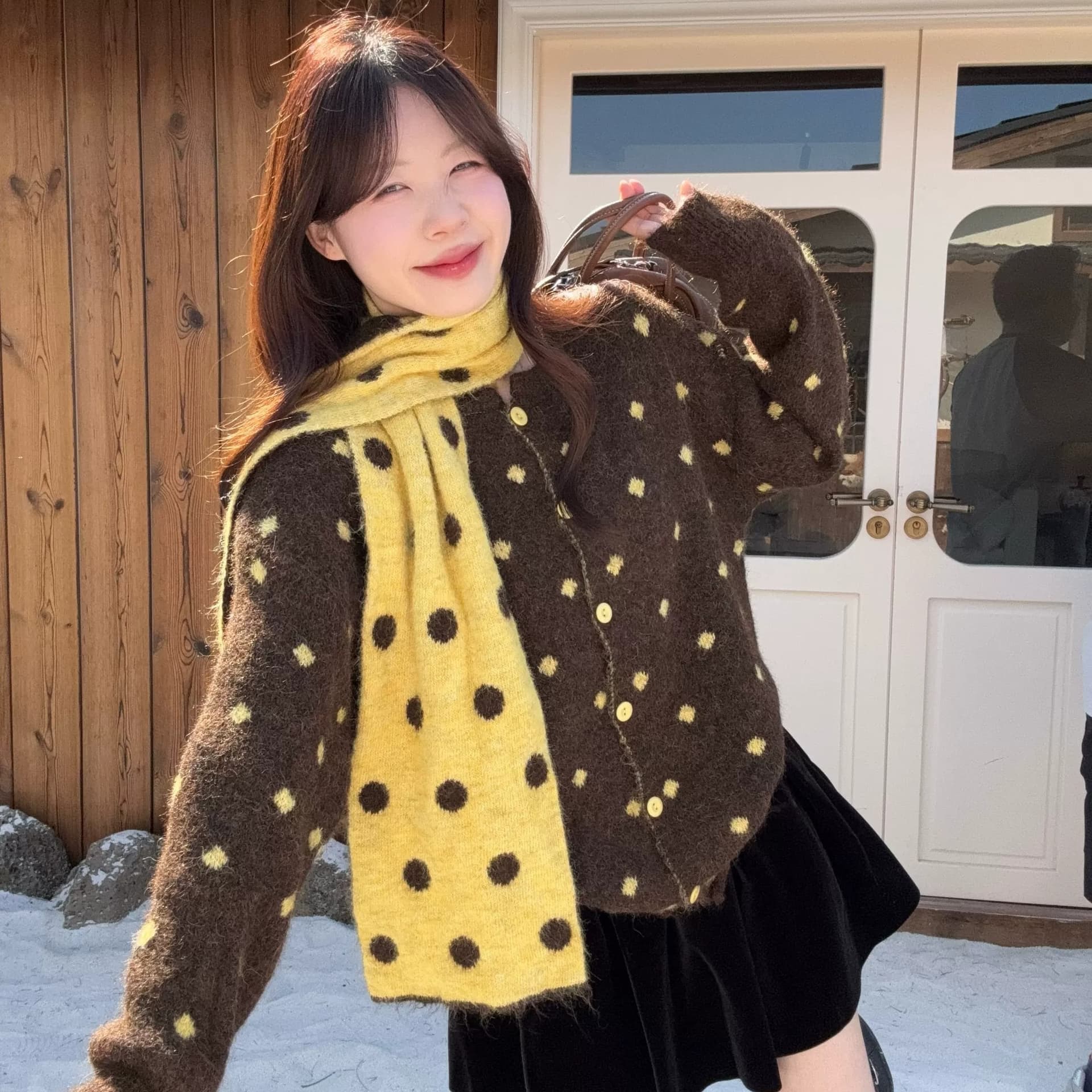 느긋한 레트로 배색 도트 무늬 라운드 넥 양모 니트 오픈 가디건 여성 25 가을 겨울 보온 벨트 스카프 당겨서 스웨터 코트 이미지 5