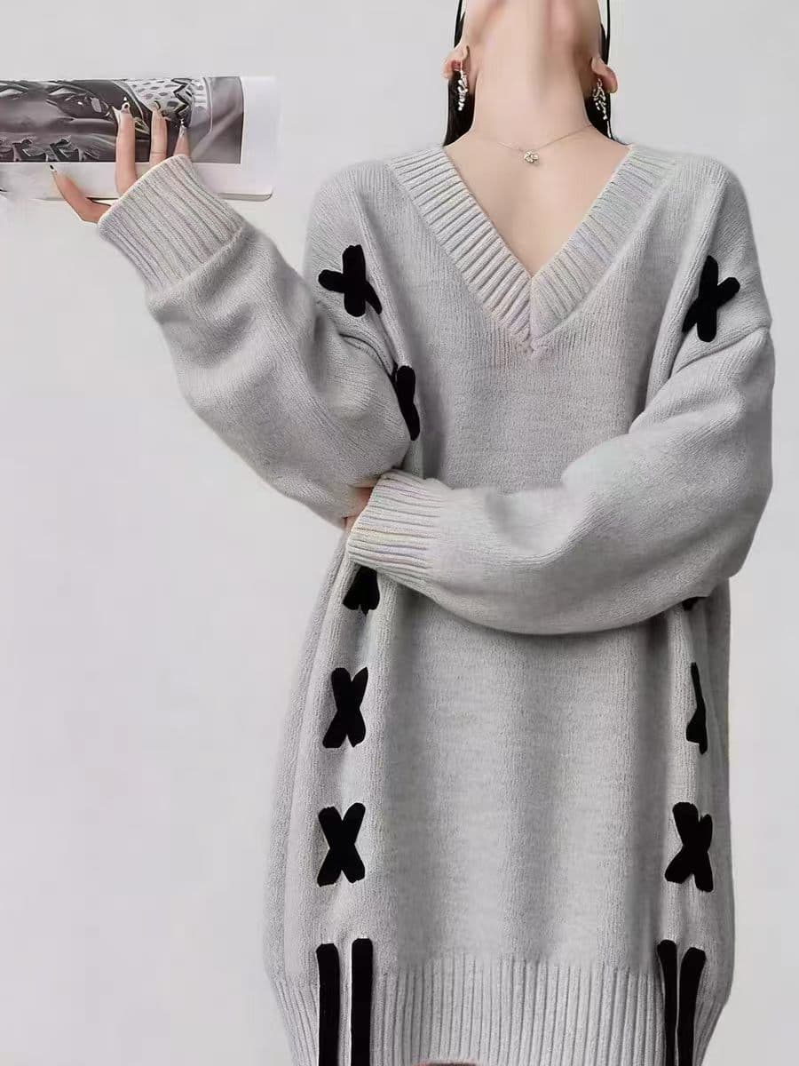 느긋한 바람 V넥 나비 매듭 스트랩 스웨터 여자 화이트 루즈핏 두꺼운 중간 길이 긴팔 풀오버 니트 스웨터 이미지 2