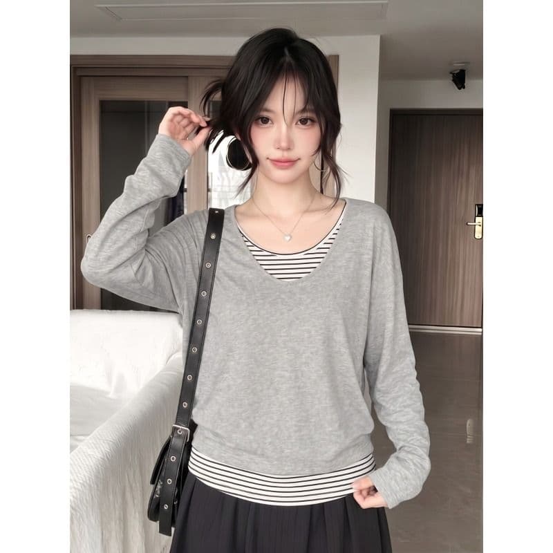 눈꽃 면 한 부서 스트라이프 페이크 레이어드 긴팔 티셔츠 여성 가을 루즈핏 느긋한 디자인 센스 패치워크 맨위 이미지 2