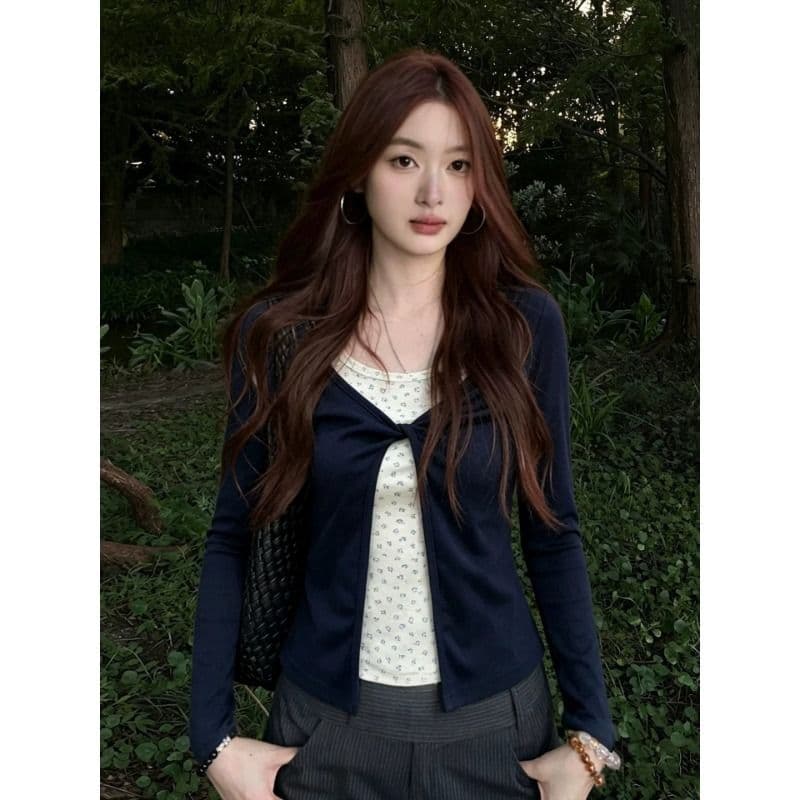 와 사고 방식 한 부서 꽃무늬 페이크 레이어드 긴팔 티셔츠 여성 여름 디자인 센스 긍정적 인 어깨 몸매 가꾸기 슬림해 보이는 맨위 이미지 2