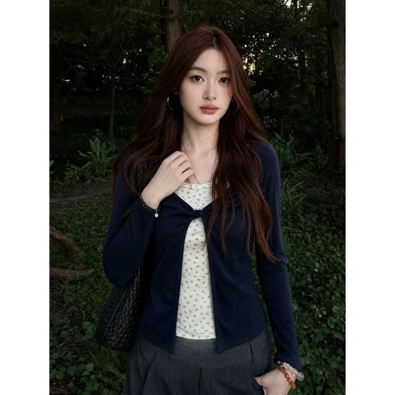와 사고 방식 한 부서 꽃무늬 페이크 레이어드 긴팔 티셔츠 여성 여름 디자인 센스 긍정적 인 어깨 몸매 가꾸기 슬림해 보이는 맨위 이미지 4