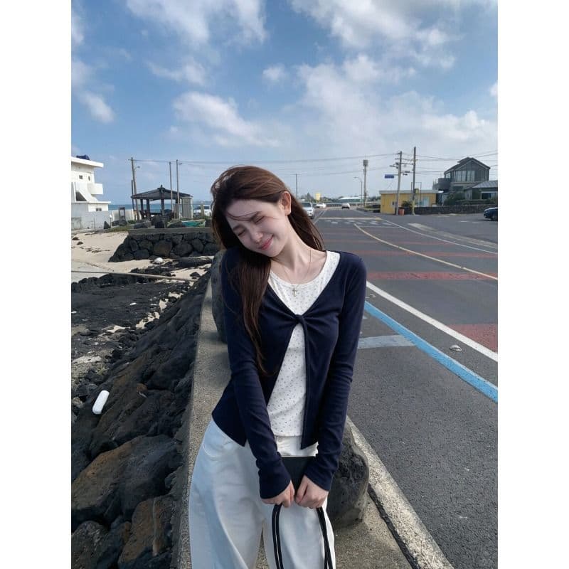와 사고 방식 한 부서 꽃무늬 페이크 레이어드 긍정적 인 어깨 긴팔 티셔츠 여성 조기 가을 몸매 가꾸기 기본 셔츠 맨위 이미지 2