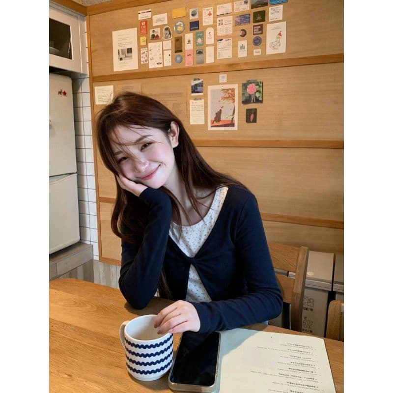 와 사고 방식 한 부서 꽃무늬 페이크 레이어드 긍정적 인 어깨 긴팔 티셔츠 여성 조기 가을 몸매 가꾸기 기본 셔츠 맨위 이미지 5