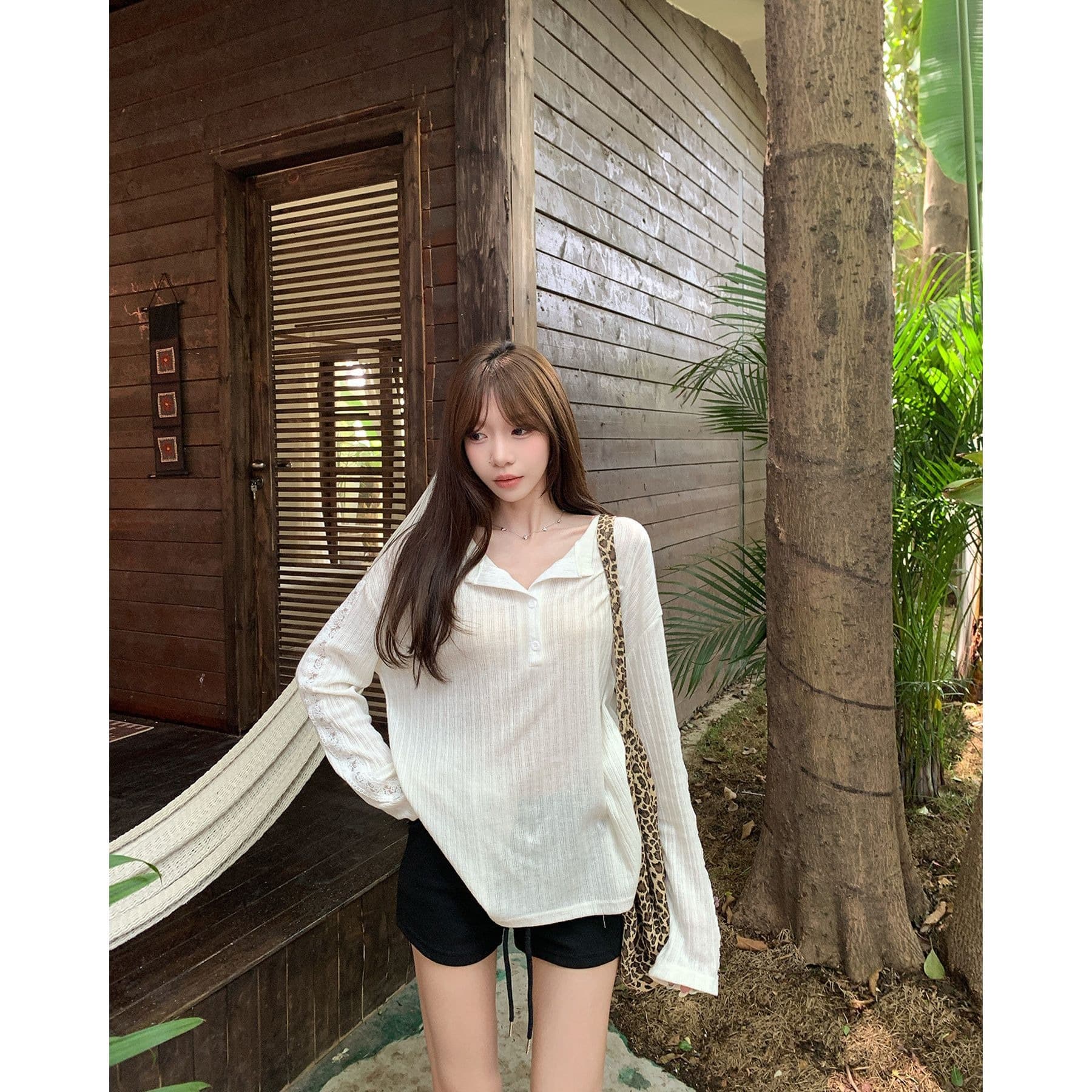 원본 자카드 원단 한 부서 반 개방 버클 자외선 차단 티셔츠 여성 여름 얇은 스타일 홀로우 아웃 맨위 이미지 5