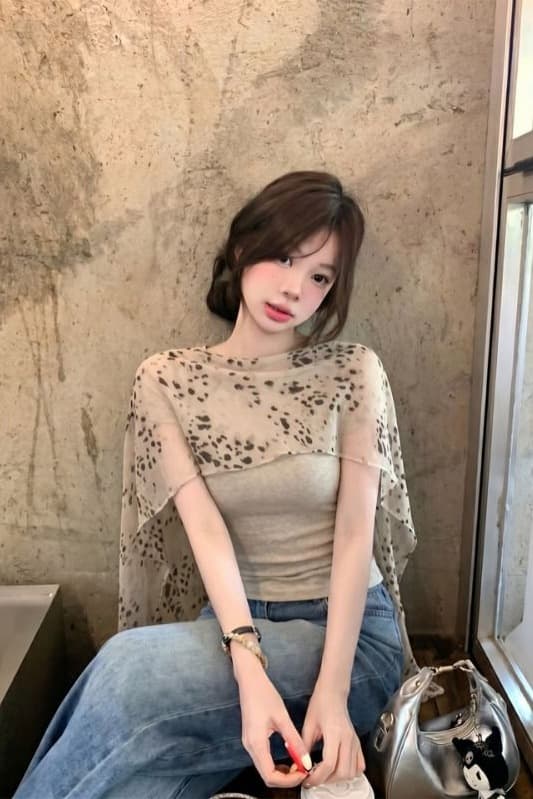 사람들 면 레오파드 무늬 숄 민소매 티셔츠 여성 여름 프랑스식 허리 수축 몸매 가꾸기 슬림해 보이는 페이크 레이어드 쇼트 스타일 맨위 이미지 7