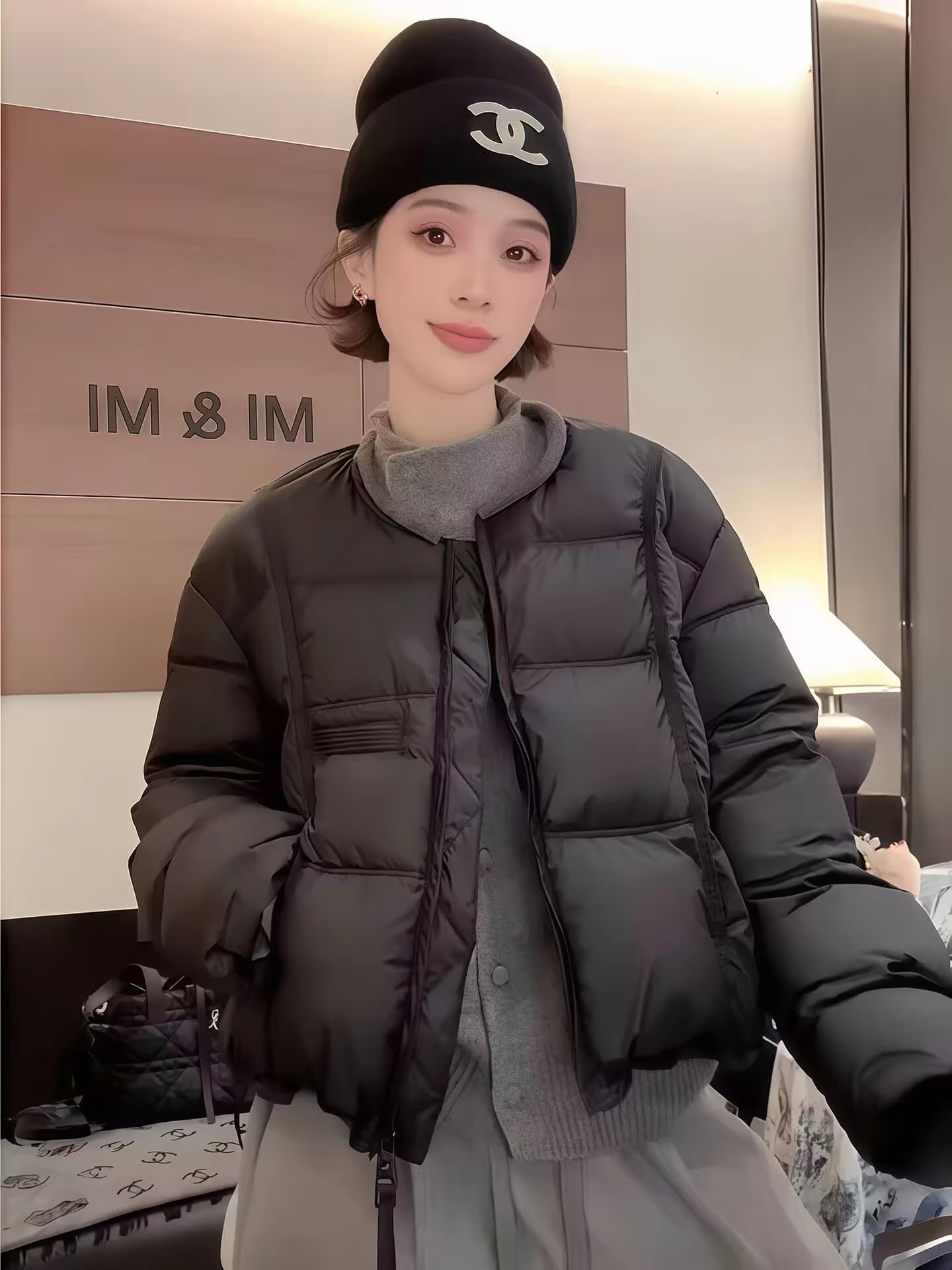 다용도 패션 라운드 넥 다운 재킷 여성 짧은 2026 겨울 새로운 캐주얼 루즈핏 패딩 재킷 맨위 재킷 트렌디 상세 이미지 7
