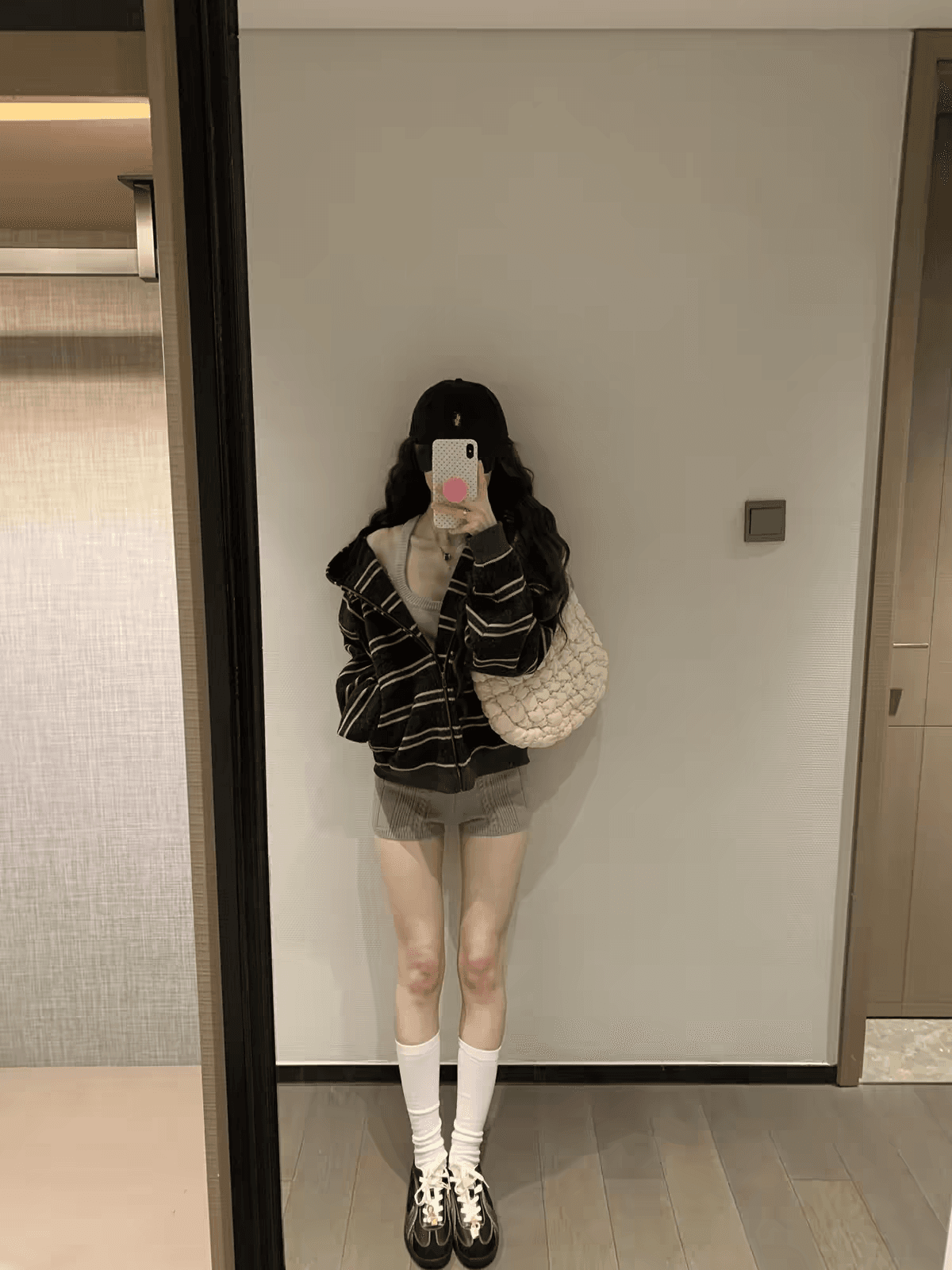 아메리칸 레트로 패치워크 스트라이프 오픈 가디건 지퍼 후드티 여성 가을 겨울 루즈핏 디자인 센스 슬림해 보이는 다용도 느긋한 재킷 이미지 3