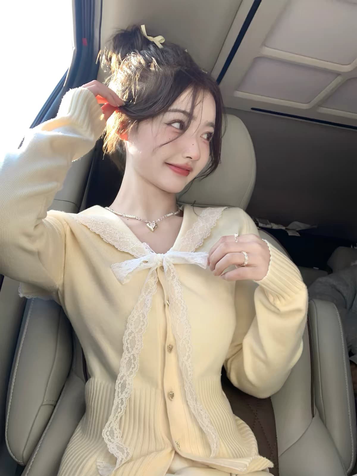 프랑스식 분위기 센스 품격 달콤함 황색 긴팔 니트 스웨터 스웨터 이른 봄 새로운 작은 키 루즈핏 기본 셔츠 상세 이미지 1