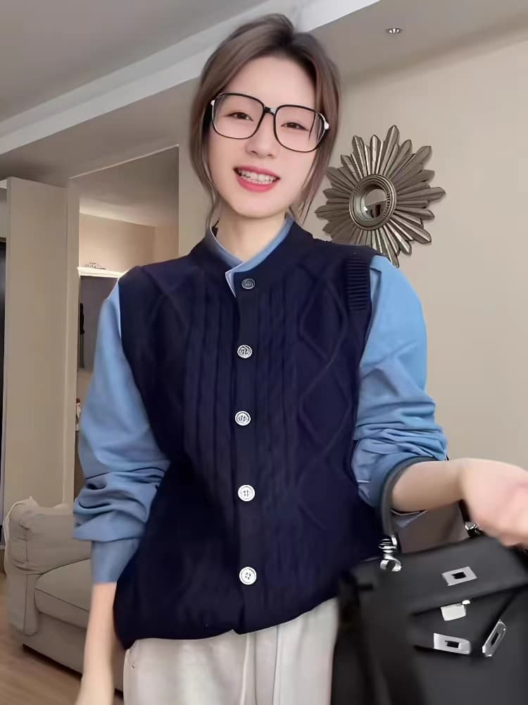 페이크 레이어드 배색 스웨터 여자 2026 새로운 봄 가을 폭발 디자인 센스 루즈핏 슬림해 보이는 니트 오픈 가디건 맨위 이미지 3