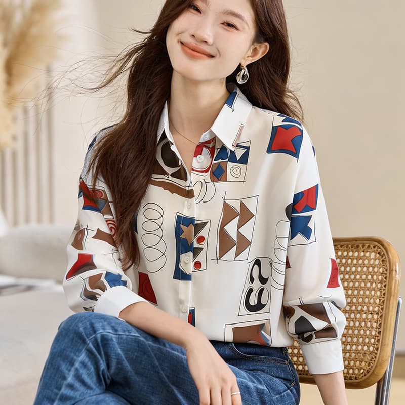 실사 외국 가스 캐주얼 봄 가을 새로운 여성 의류 폴로 칼라 낙서 쉬폰 블라우스 오픈 가디건 셔츠 기본 셔츠 셔츠 이미지 4