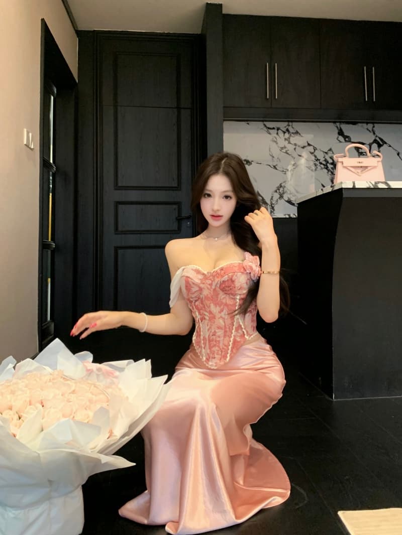실사 정가 암퇘지 빛 새틴 신축성 인어 꼬리 스커트 무거운 작업 생선뼈 코르셋 세트 이미지 2