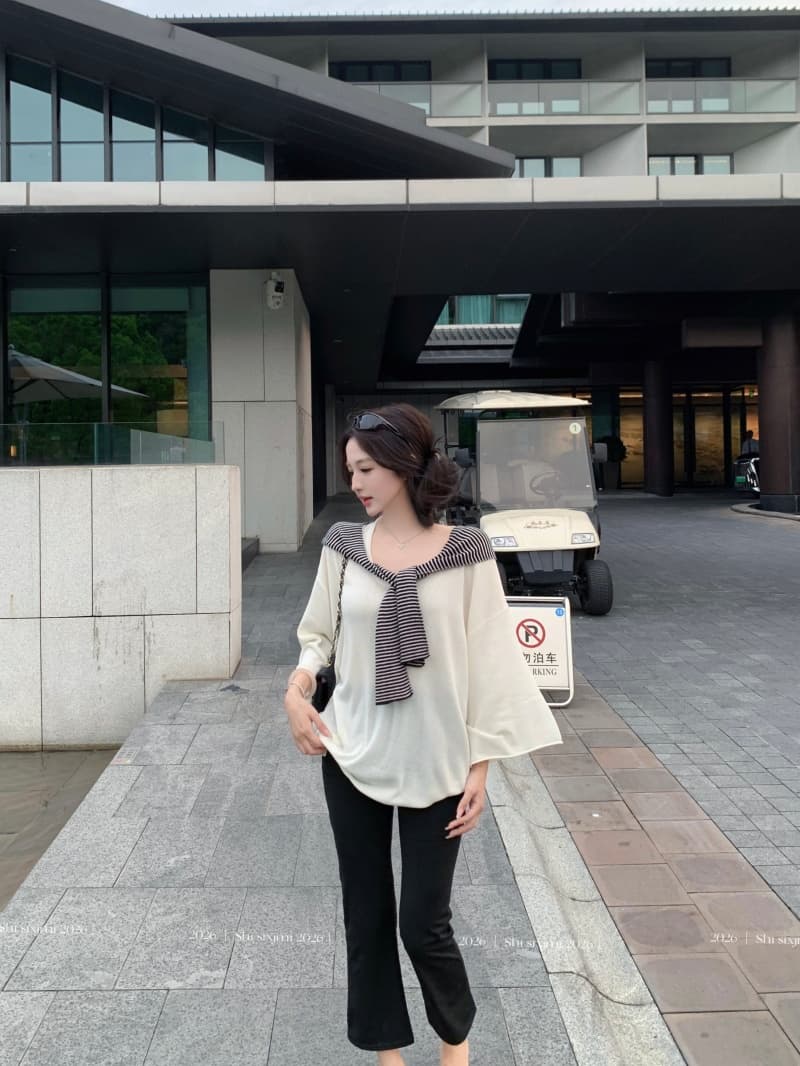 실사 정가 다용도 깊은 u 칼라 중간 소매 티셔츠 검정색 부츠컷 7 점 요가 바지 스트라이프 다용도 니트 숄 상세 이미지 3