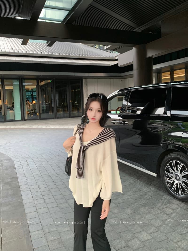 실사 정가 다용도 깊은 u 칼라 중간 소매 티셔츠 검정색 부츠컷 7 점 요가 바지 스트라이프 다용도 니트 숄 상세 이미지 16