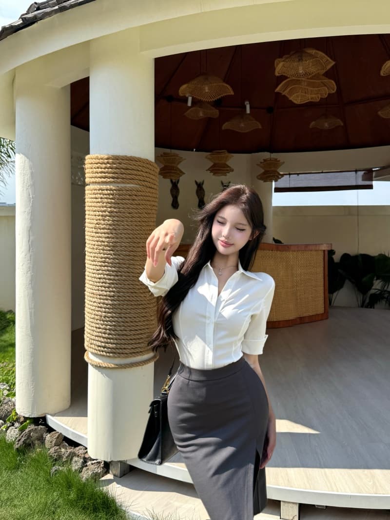 실사 정가 펄 화이트 새틴 허리 수축 자르기 여성 셔츠 중간 허리 빛 직업 트임 타이트 반신 스커트 상세 이미지 5