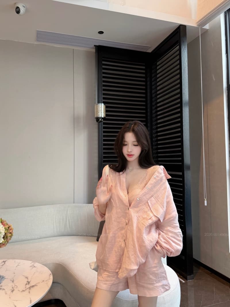 실사 정가 얼음 모래 복숭아 복숭아 루즈핏 대 에디션 셔츠 레이스 인사이드 가져 가라. 반바지 상세 이미지 13