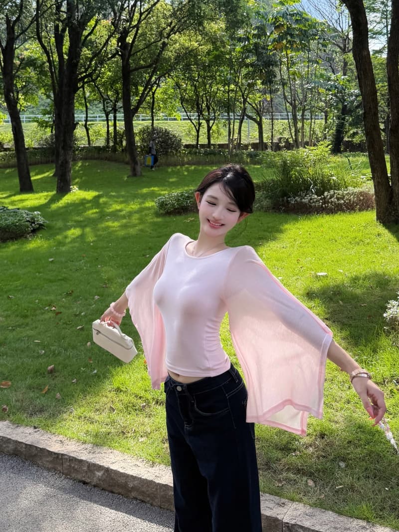 실사 정가 문단 그림자 소매 맨위 한 단어 대 네클라인 프로 피부 통기성 쇼트 스타일 나팔 소매 티셔츠 여성 여름 이미지 2