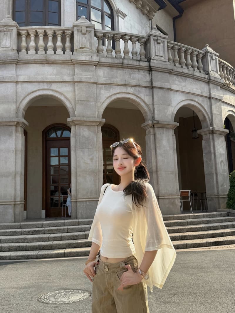 실사 정가 문단 그림자 소매 맨위 한 단어 대 네클라인 프로 피부 통기성 쇼트 스타일 나팔 소매 티셔츠 여성 여름 상세 이미지 12