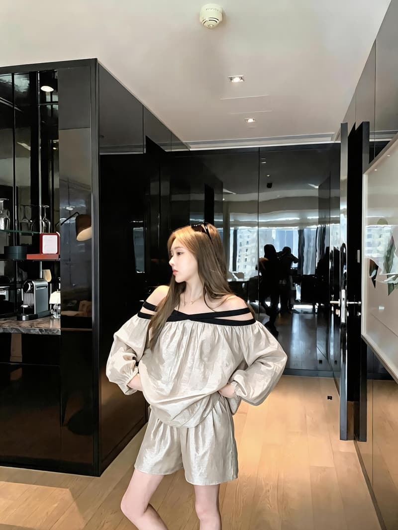 실사 정가 질감 구슬 빛 라이 경기 서울 아세트산 오프숄더 맨위 반바지 긴 바지 세트 상세 이미지 4