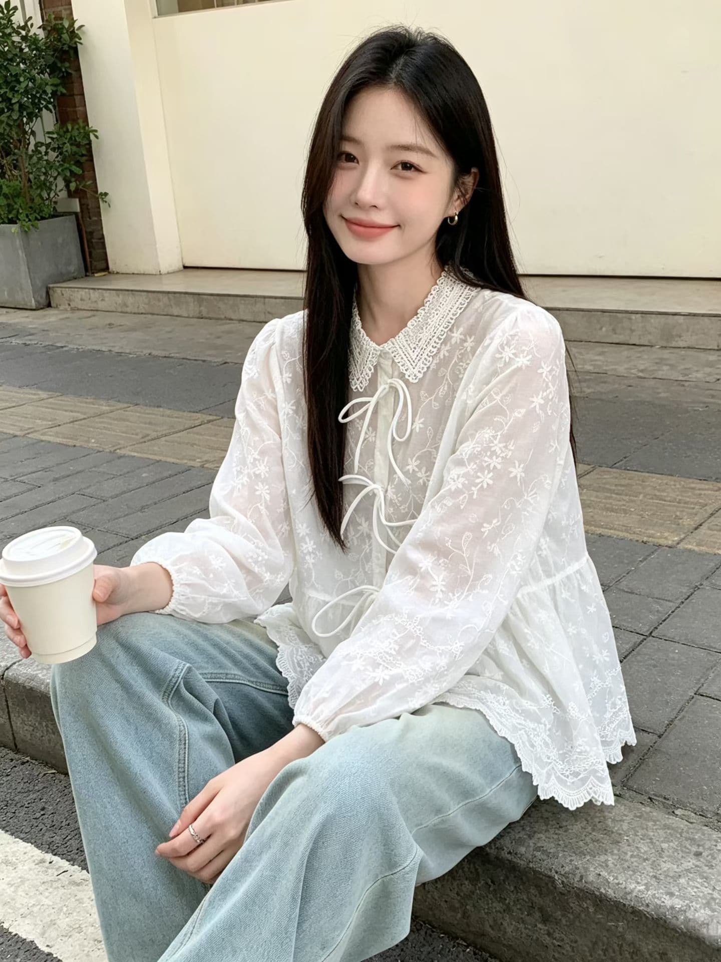 재고 있음 프랑스식 낭만주의 달콤한 스타일 레이스 폴로 칼라 셔츠 긴팔 불규칙 밑단 절묘한 자수 맨위 여성 상세 이미지 2