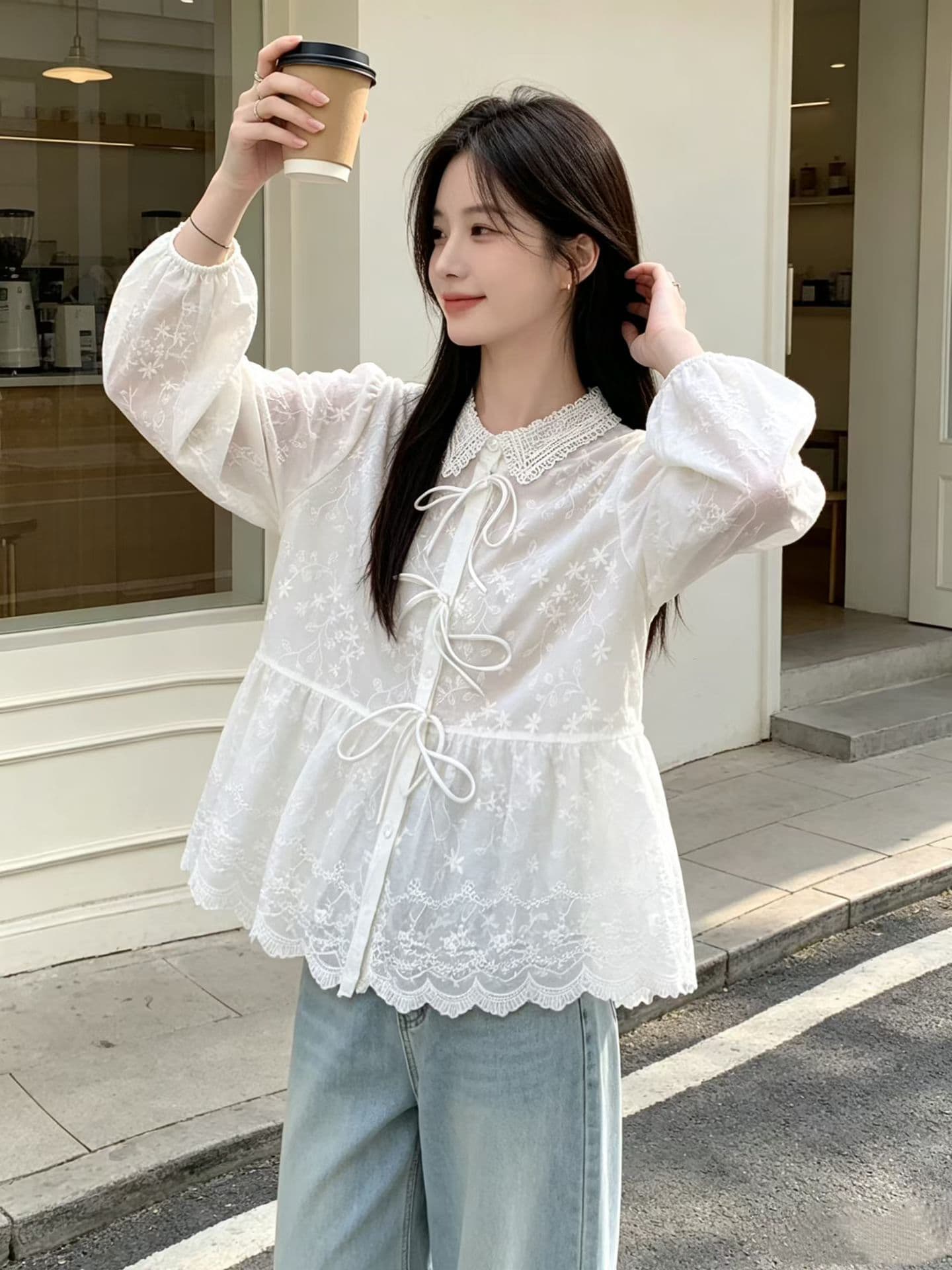 재고 있음 프랑스식 낭만주의 달콤한 스타일 레이스 폴로 칼라 셔츠 긴팔 불규칙 밑단 절묘한 자수 맨위 여성 상세 이미지 3
