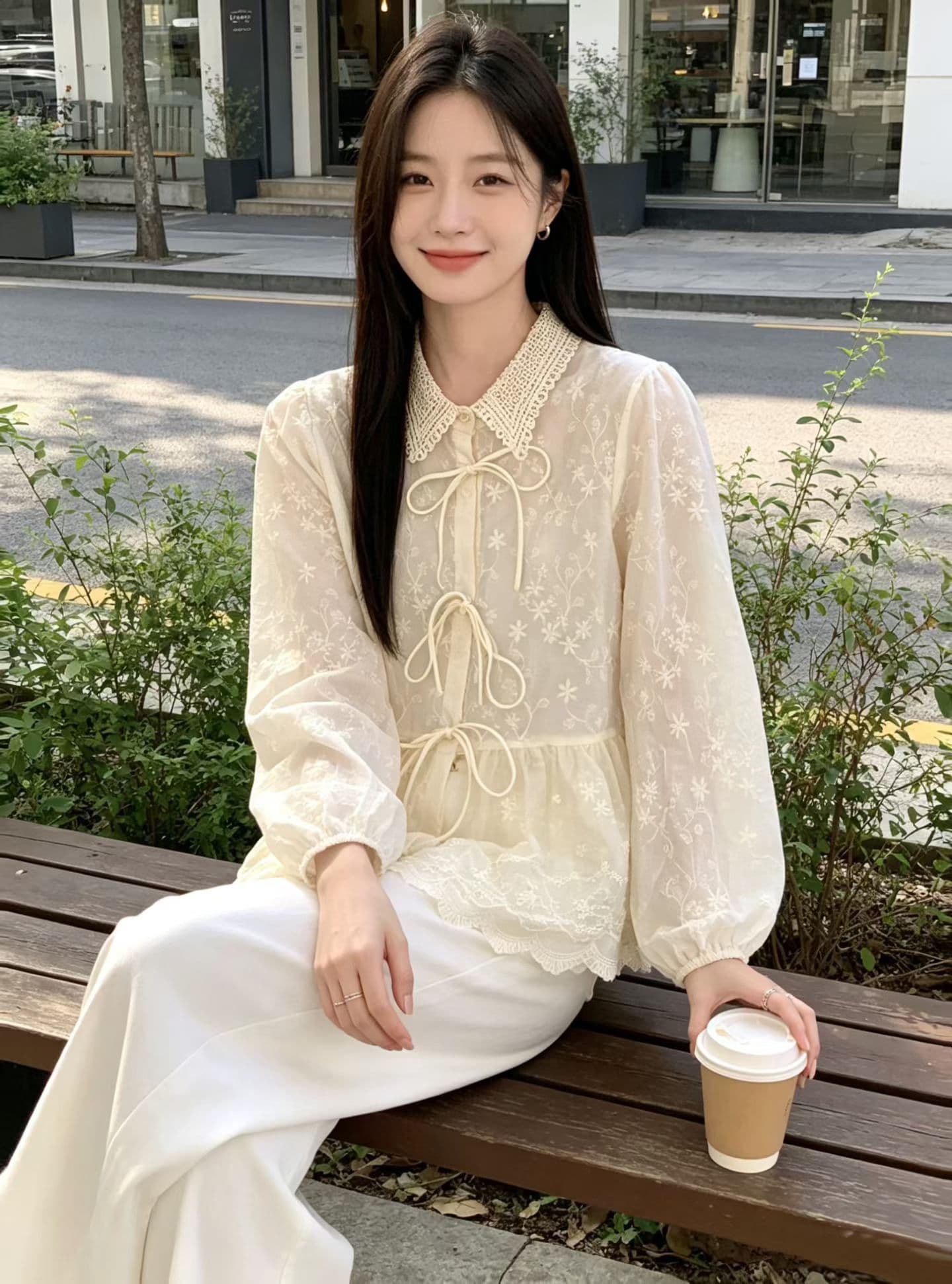 재고 있음 프랑스식 낭만주의 달콤한 스타일 레이스 폴로 칼라 셔츠 긴팔 불규칙 밑단 절묘한 자수 맨위 여성 상세 이미지 4