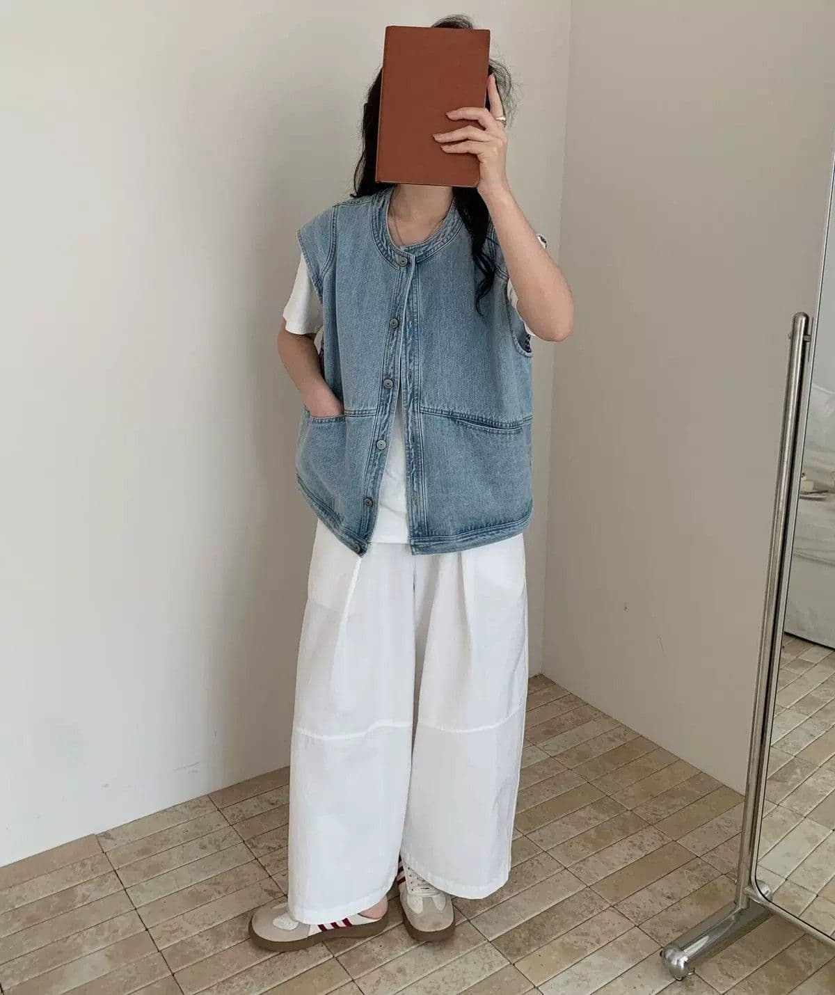 하늘색 라운드 넥 데님 조끼 여자 여름 얇은 스타일 외부 가져 가라. 2026 새로운 루즈핏 레트로 민소매 어깨 맨위 상세 이미지 13
