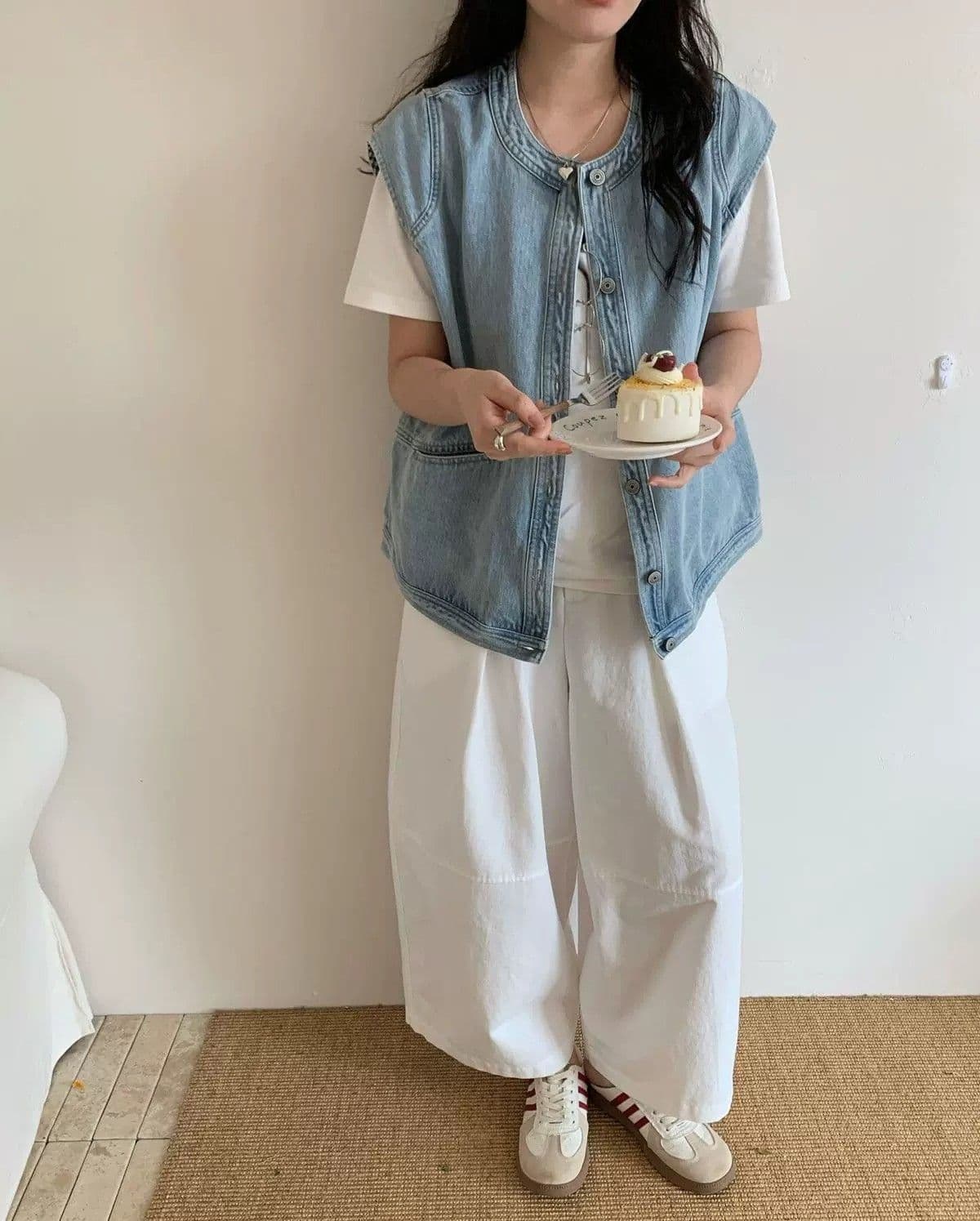 하늘색 라운드 넥 데님 조끼 여자 여름 얇은 스타일 외부 가져 가라. 2026 새로운 루즈핏 레트로 민소매 어깨 맨위 상세 이미지 14