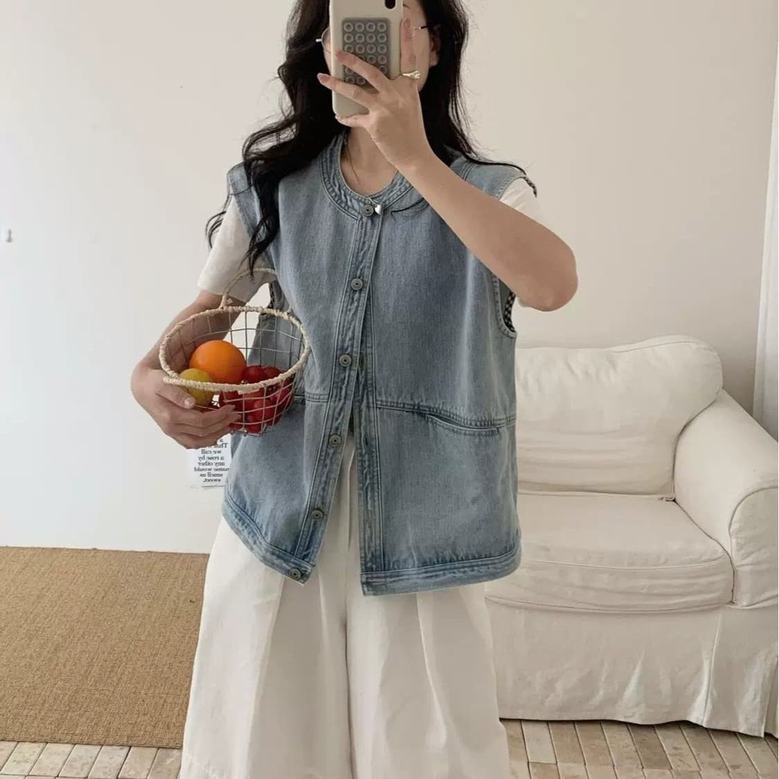 하늘색 라운드 넥 데님 조끼 여자 여름 얇은 스타일 외부 가져 가라. 2026 새로운 루즈핏 레트로 민소매 어깨 맨위 이미지 2