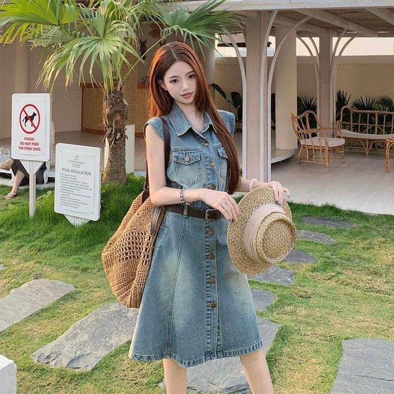 레트로 항구 바람 캐주얼 민소매 데님 여성 드레스 여름 2026 새로운 패션 루즈핏 슬림해 보이는 중간 길이 치마 이미지 2