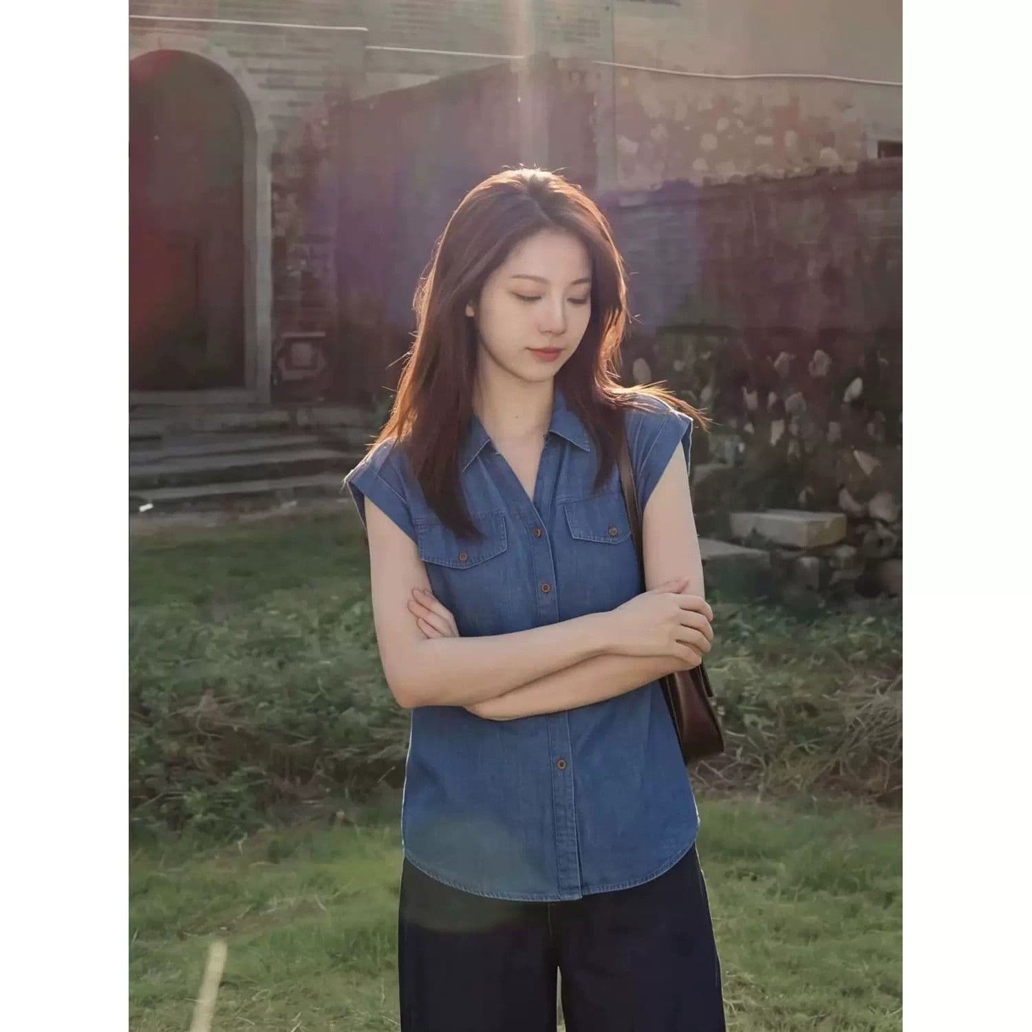2026 여름 새로운 항구 바람 레트로 파란색 데님 민소매 셔츠 패션 폴로 칼라 품격 슬림해 보이는 외국 가스 맨위 이미지 5