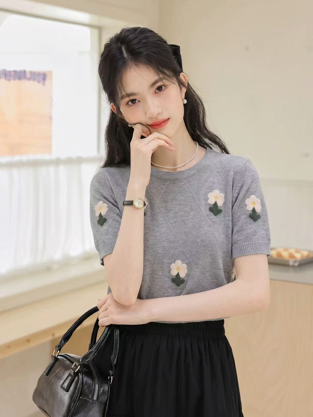 뮤 토끼 한 부서 얇은 스타일 3 차원 꽃 니트 스웨터 여성 2026 여름 새로운 캐주얼 루즈핏 반팔 티셔츠 맨위 상세 이미지 4