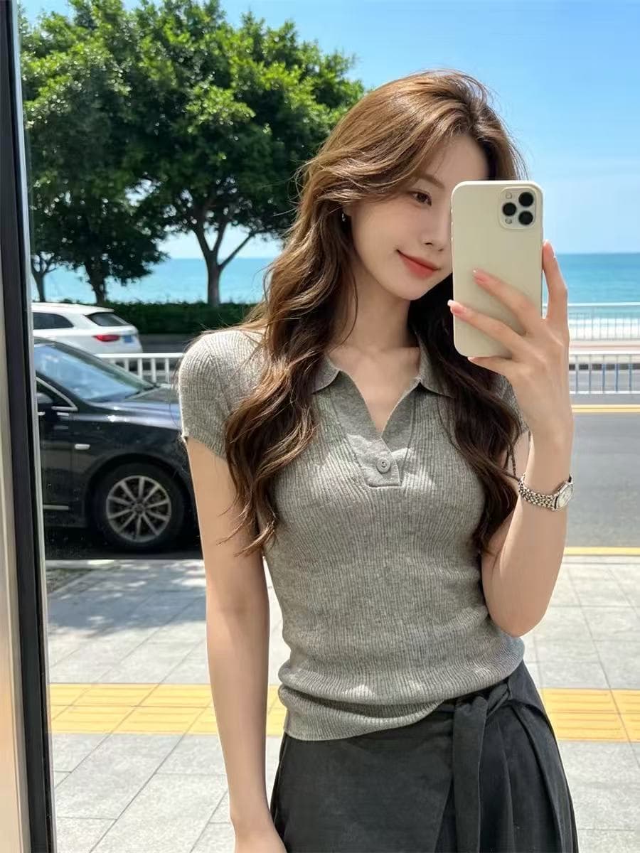 2026 여름 새로운 반 개방 칼라 패션 구덩이 기사 반팔 털 니트 스웨터 여성 고유 한 몸매 가꾸기 슬림해 보이는 연령 감소 맨위 이미지 2