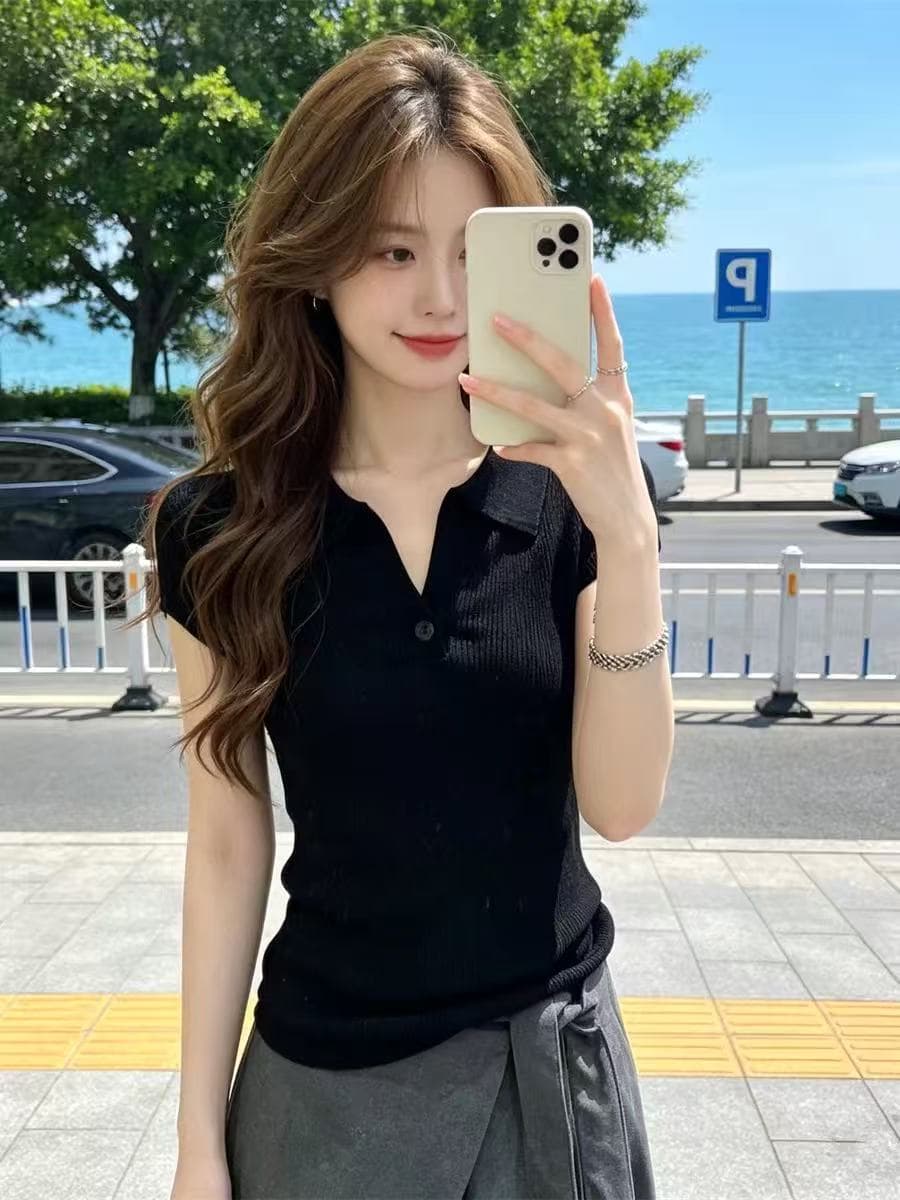 2026 여름 새로운 반 개방 칼라 패션 구덩이 기사 반팔 털 니트 스웨터 여성 고유 한 몸매 가꾸기 슬림해 보이는 연령 감소 맨위 상세 이미지 3