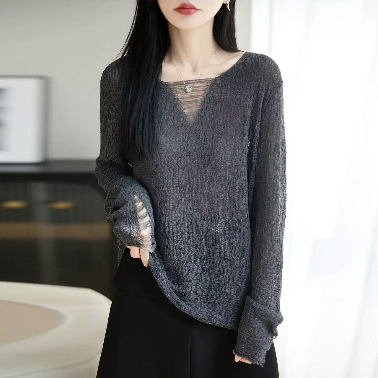 아마 라이 경기 서울 니트 스웨터 여성 얇은 스타일 여름 찢어진 부분 홀로우 아웃 루즈핏 긴팔 자외선 차단 맨위 느긋한 블라우스 이미지 2