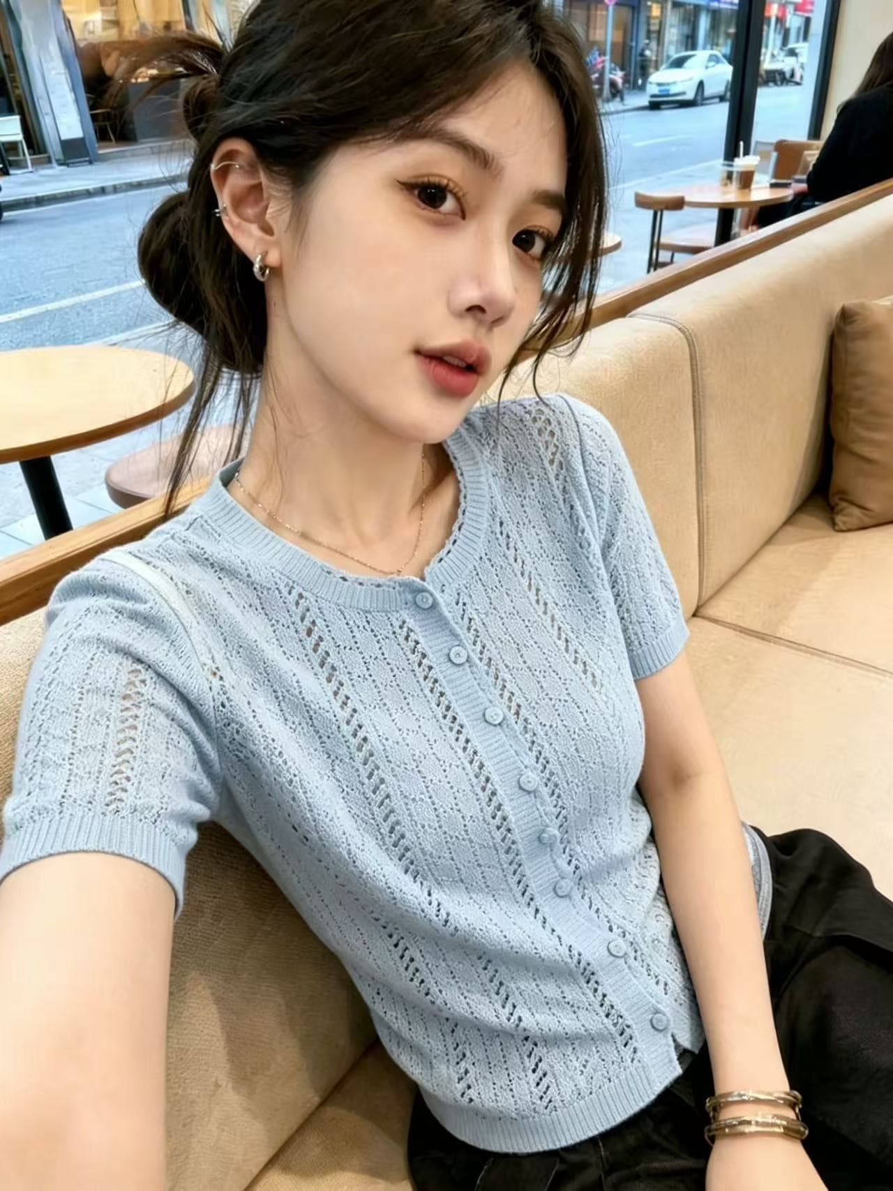한 부서 라운드 넥 홀로우 아웃 싱글 줄 버튼 반팔 니트 오픈 가디건 여성 2026 여름 새로운 몸매 가꾸기 슬림해 보이는 외국 가스 맨위 상세 이미지 4