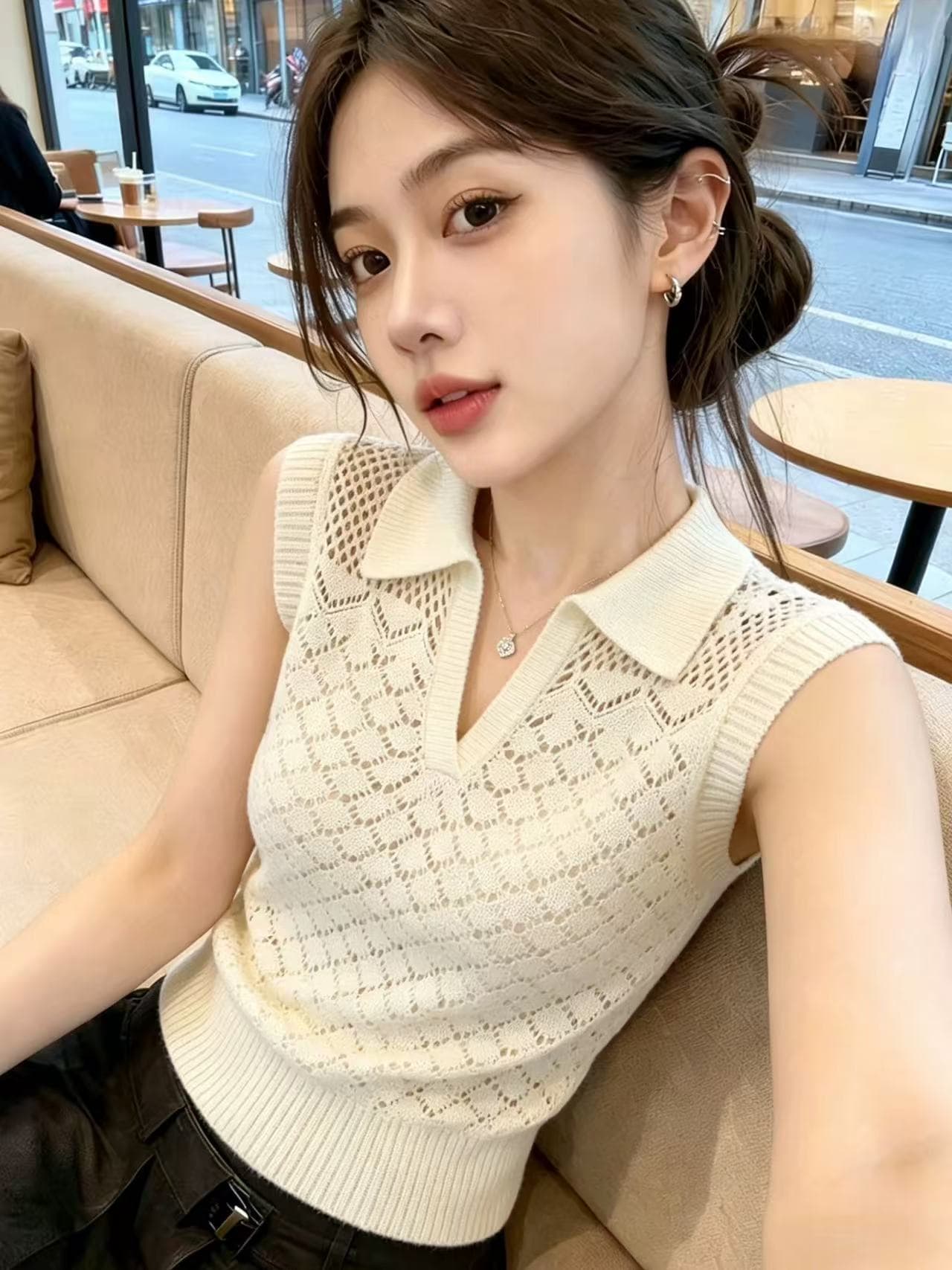한 부서 POLO 칼라 홀로우 아웃 민소매 니트 스웨터 여성 2026 여름 새로운 몸매 가꾸기 슬림해 보이는 외국 가스 연령 감소 맨위 트렌디